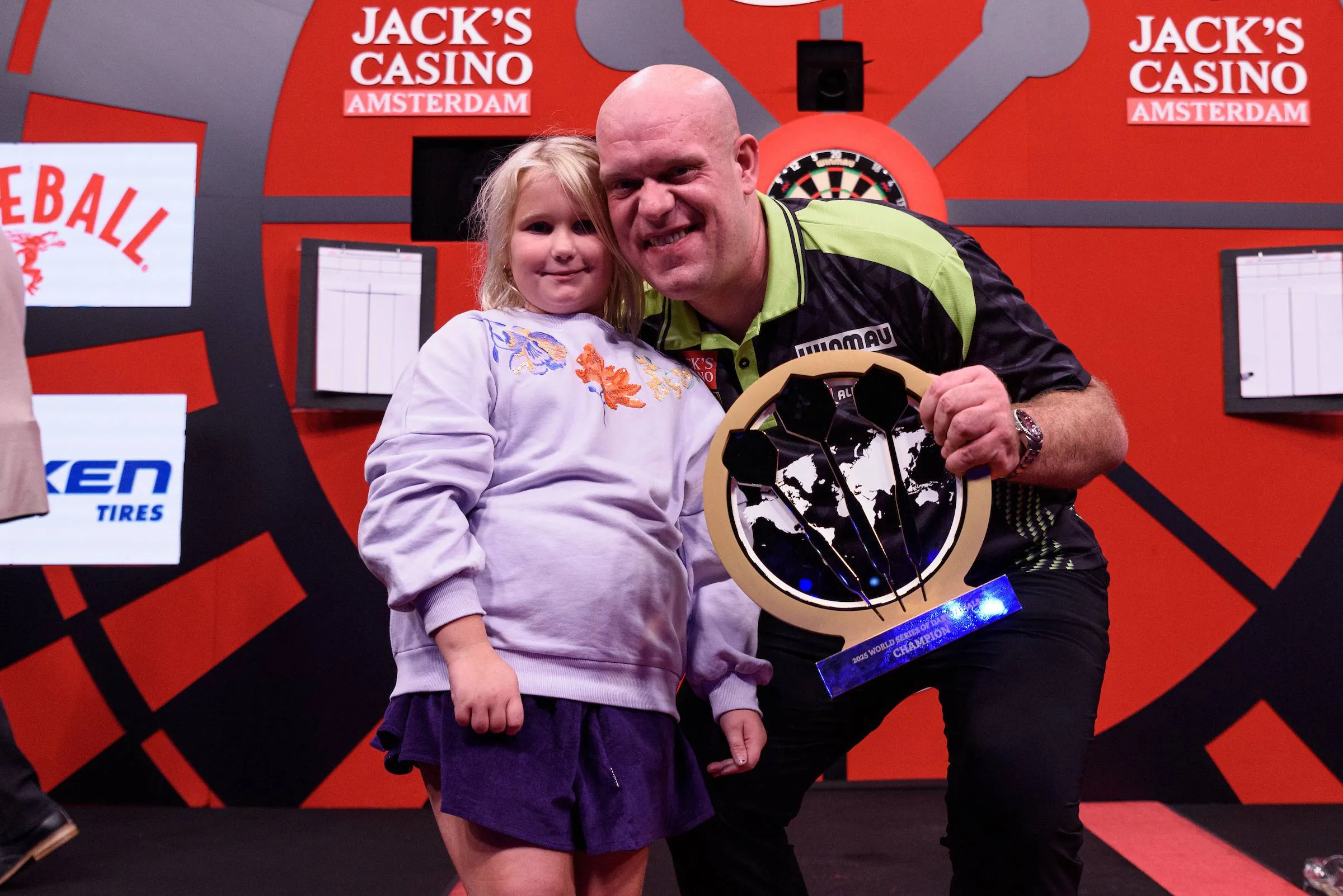 "Whether he's back for good? Wait and see!" - Van der Voort halts the hype after Van Gerwen's World Series win