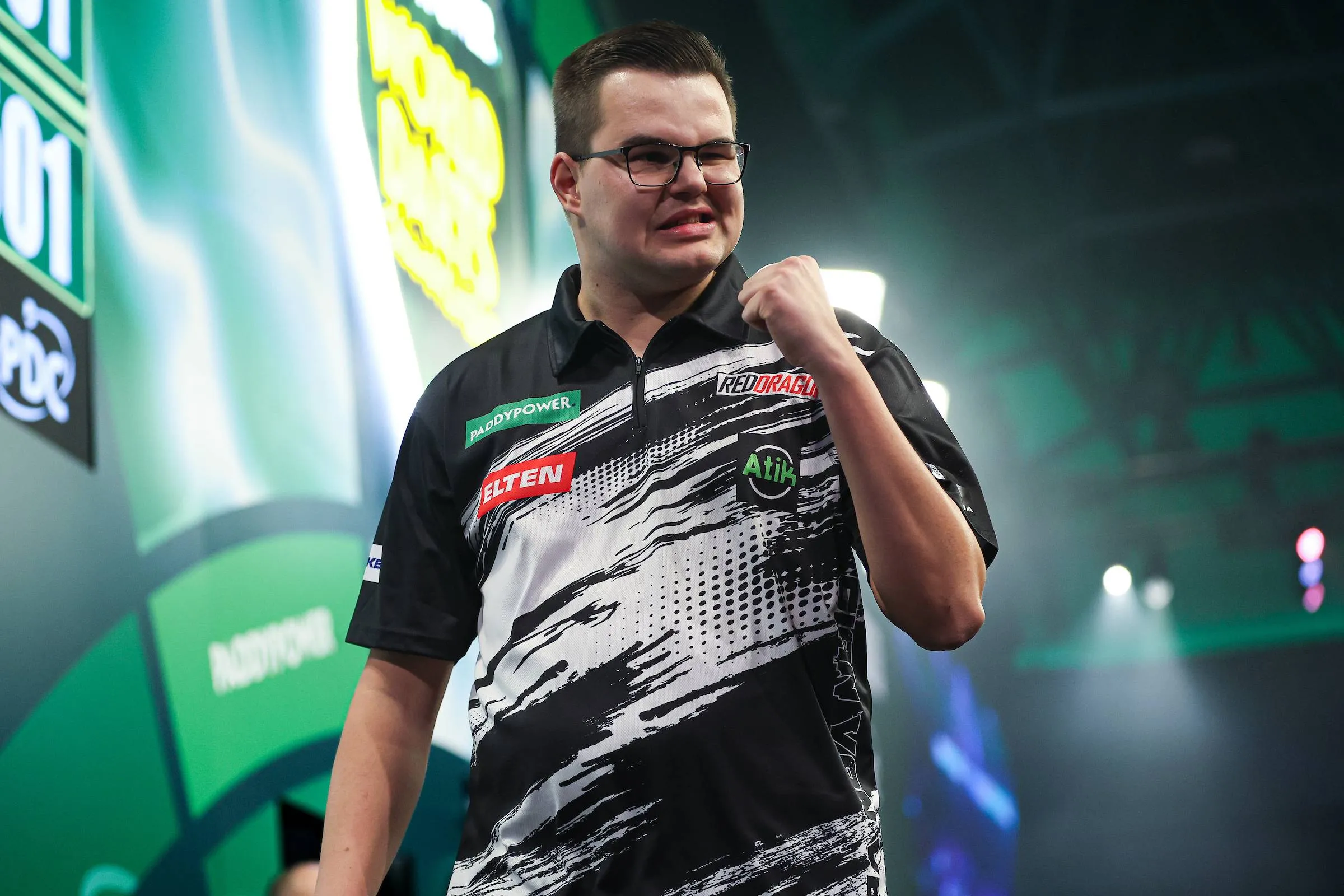 "Most people in Holland will still see MvG as number one" - But is Gian van Veen fast becoming the best current Dutch player?