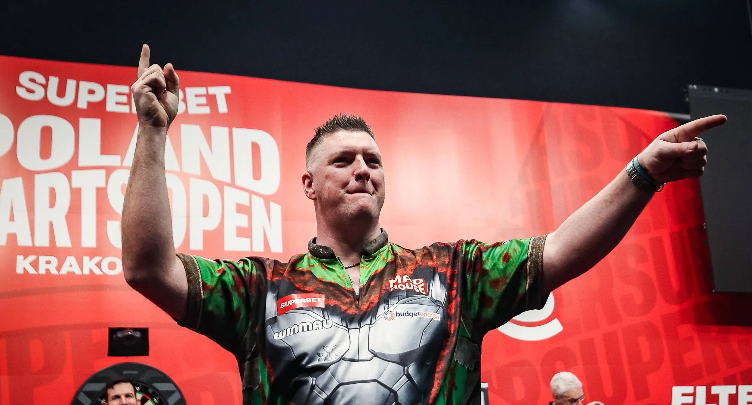 Daryl Gurney (4)