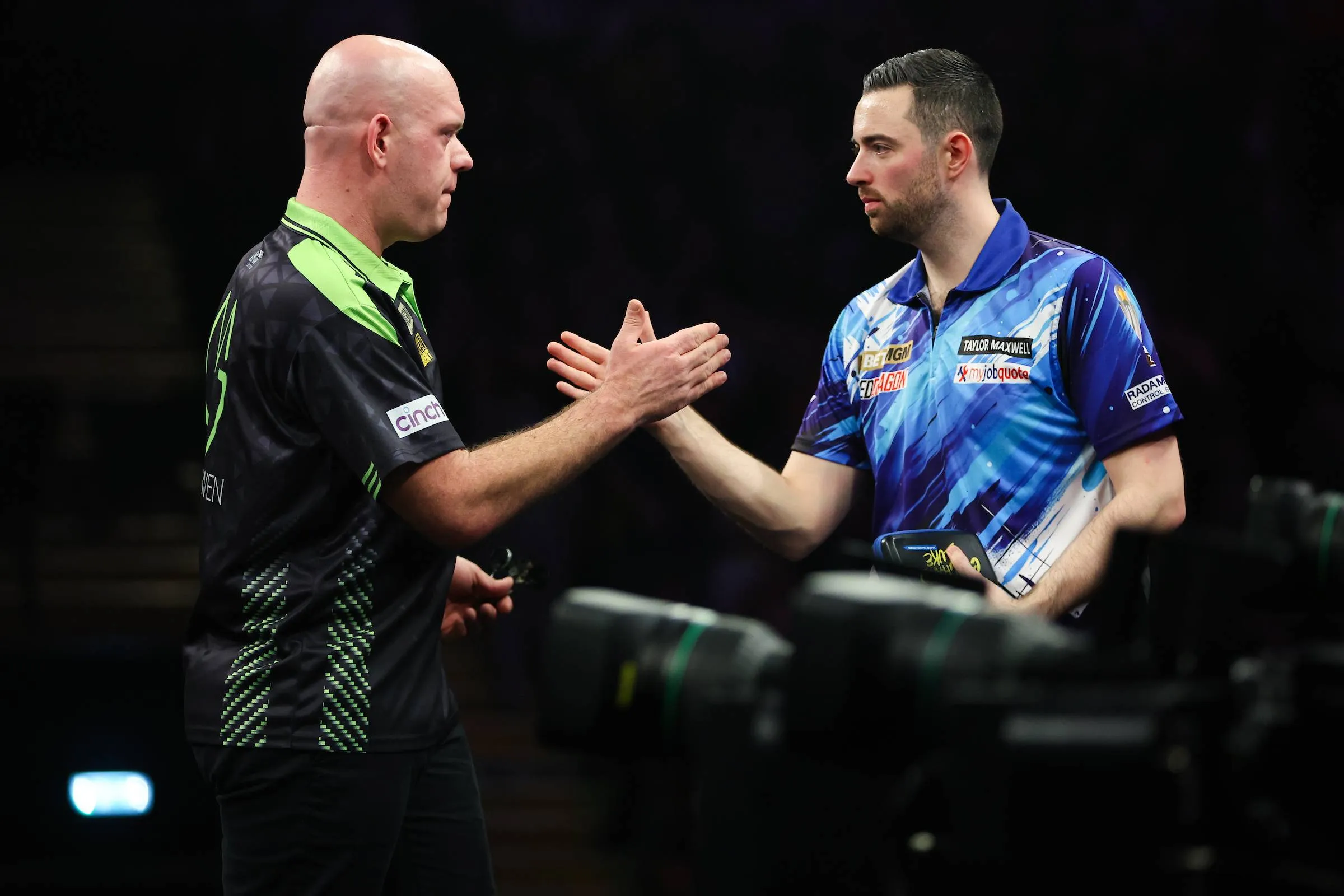 Luke Humphries and Michael van Gerwen on night one of the 2026 Premier League Darts in Newcastle