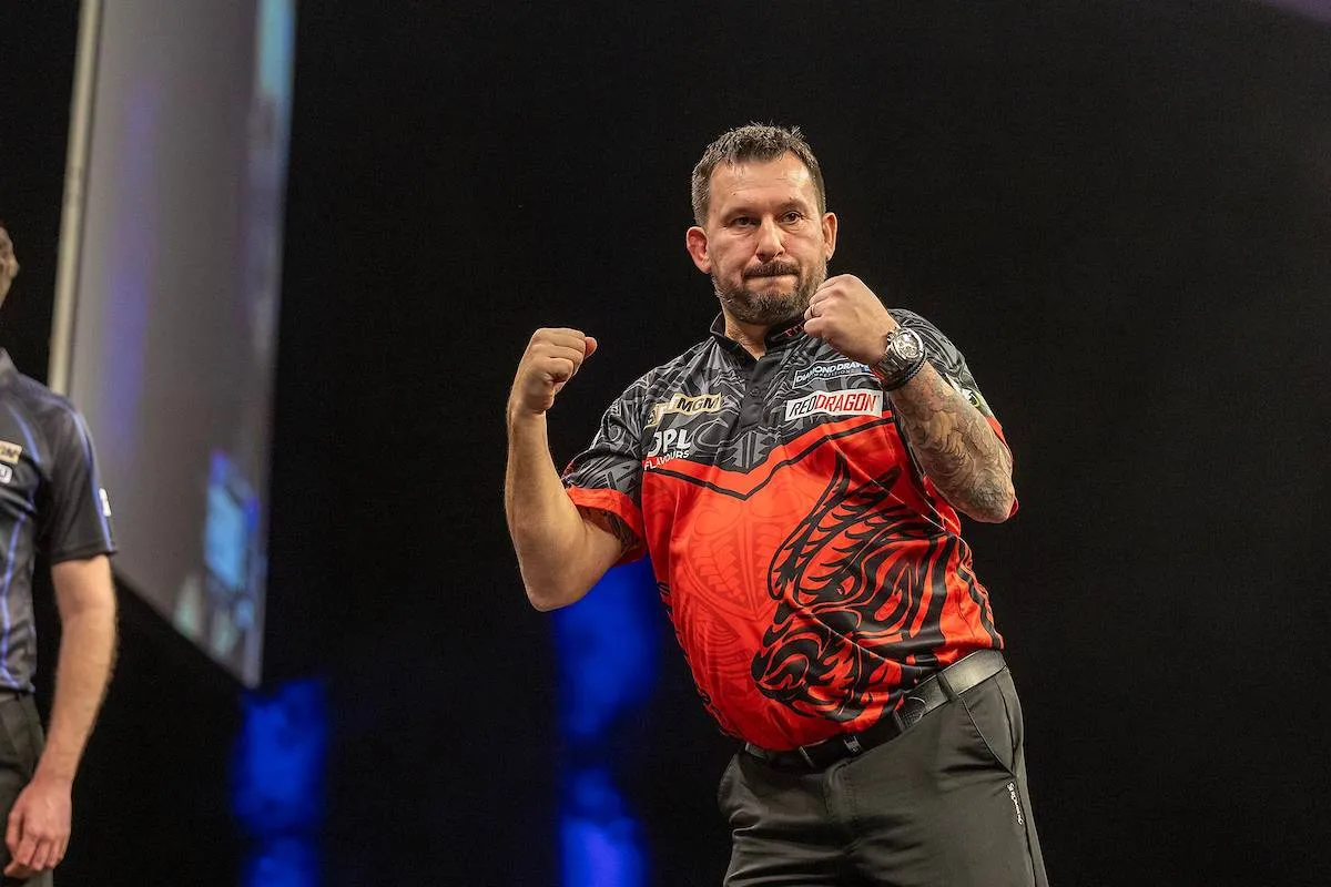 Jonny Clayton on night 5 of the 2026 Premier League Darts in Cardiff
