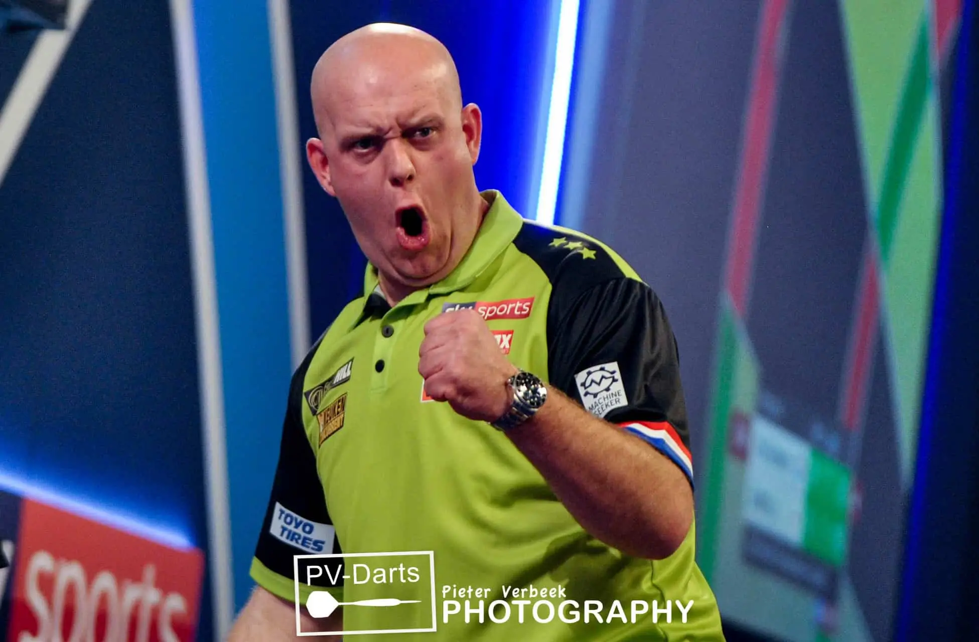 Michael van Gerwen 9