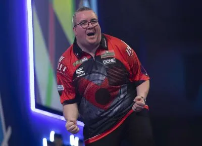 Bunting wins PDC Home Tour III Group Nine ahead of Leung