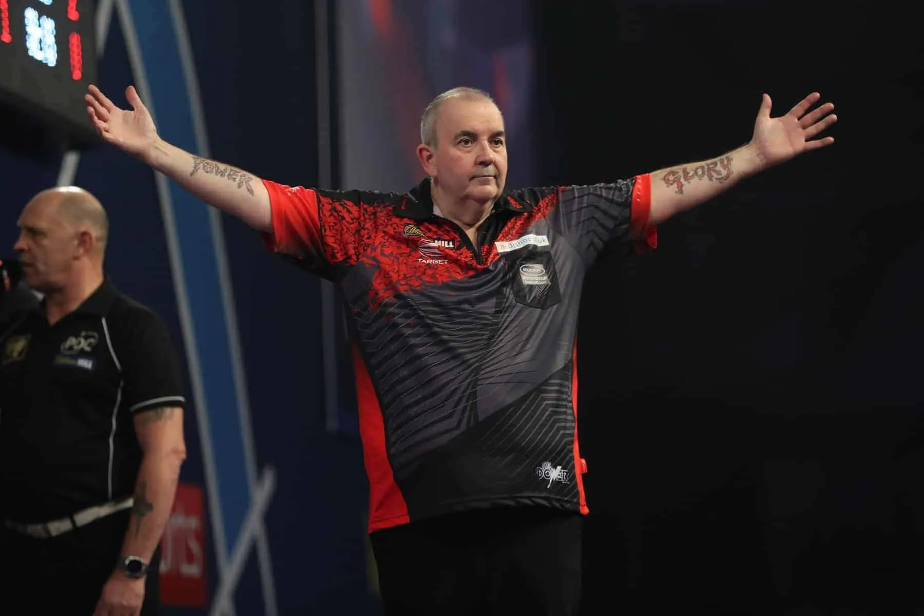 Taylor signs contract for World Seniors Darts Championship