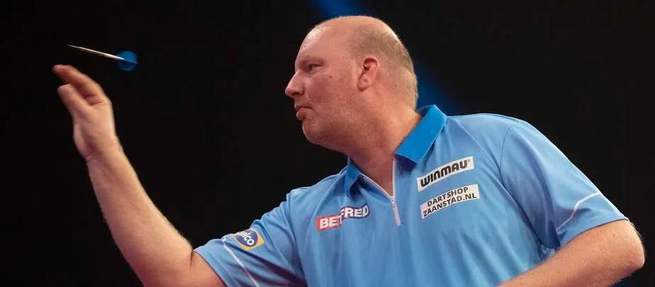 Van der Voort looks back on incident with referee Bevins: 'I just misunderstood him'