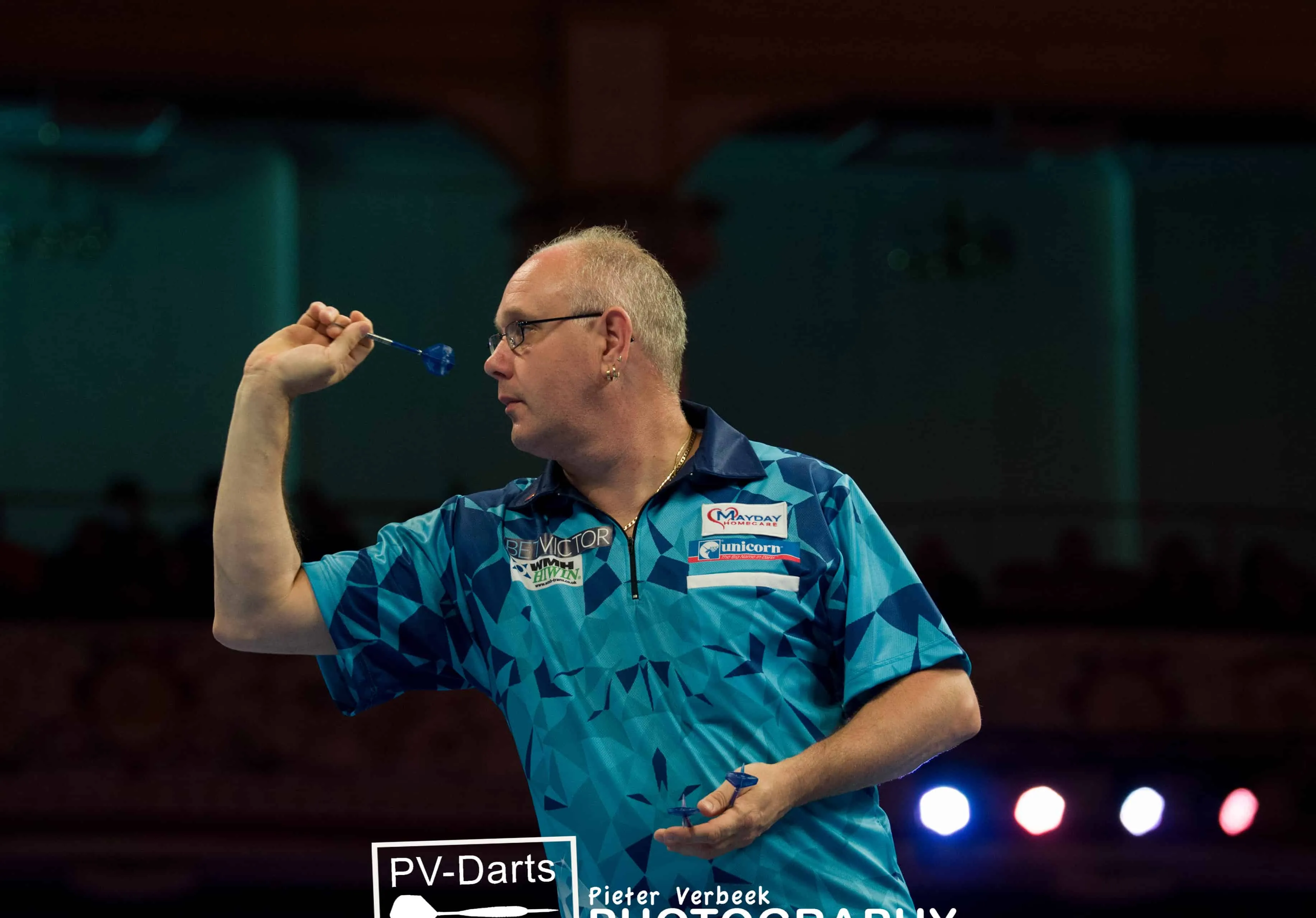 "Are they going to give up their jobs? Are they going to take a gamble on winning?" - Ian White has concerns over plan for midweek Players Championships in 2024