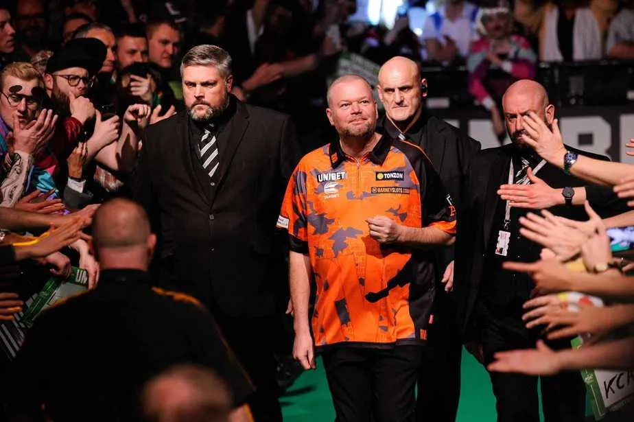 Van Barneveld getting ready for 2021 return: "I'm feeling like a different guy"