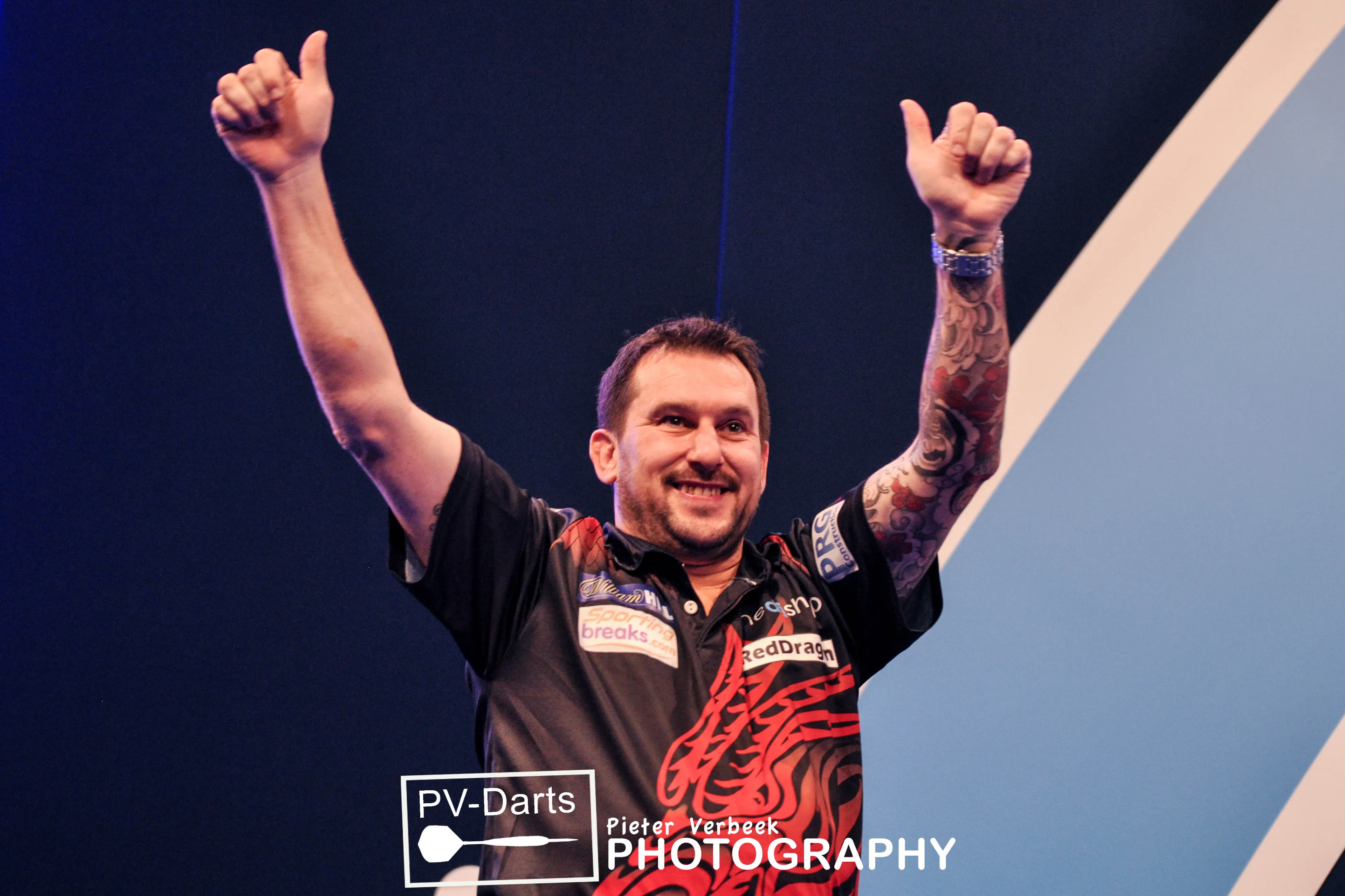 VIDEO: Clayton wirft 9-Darter bei Premier League Darts