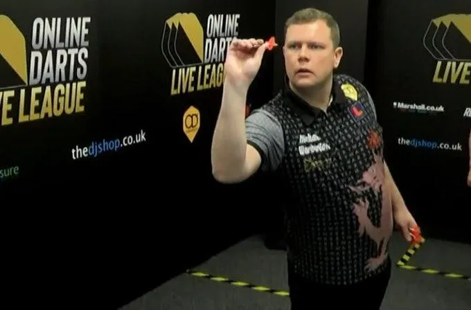 Warburton sichert sich Platz in Finalgruppe der dritten Woche der MODUS Online Live League