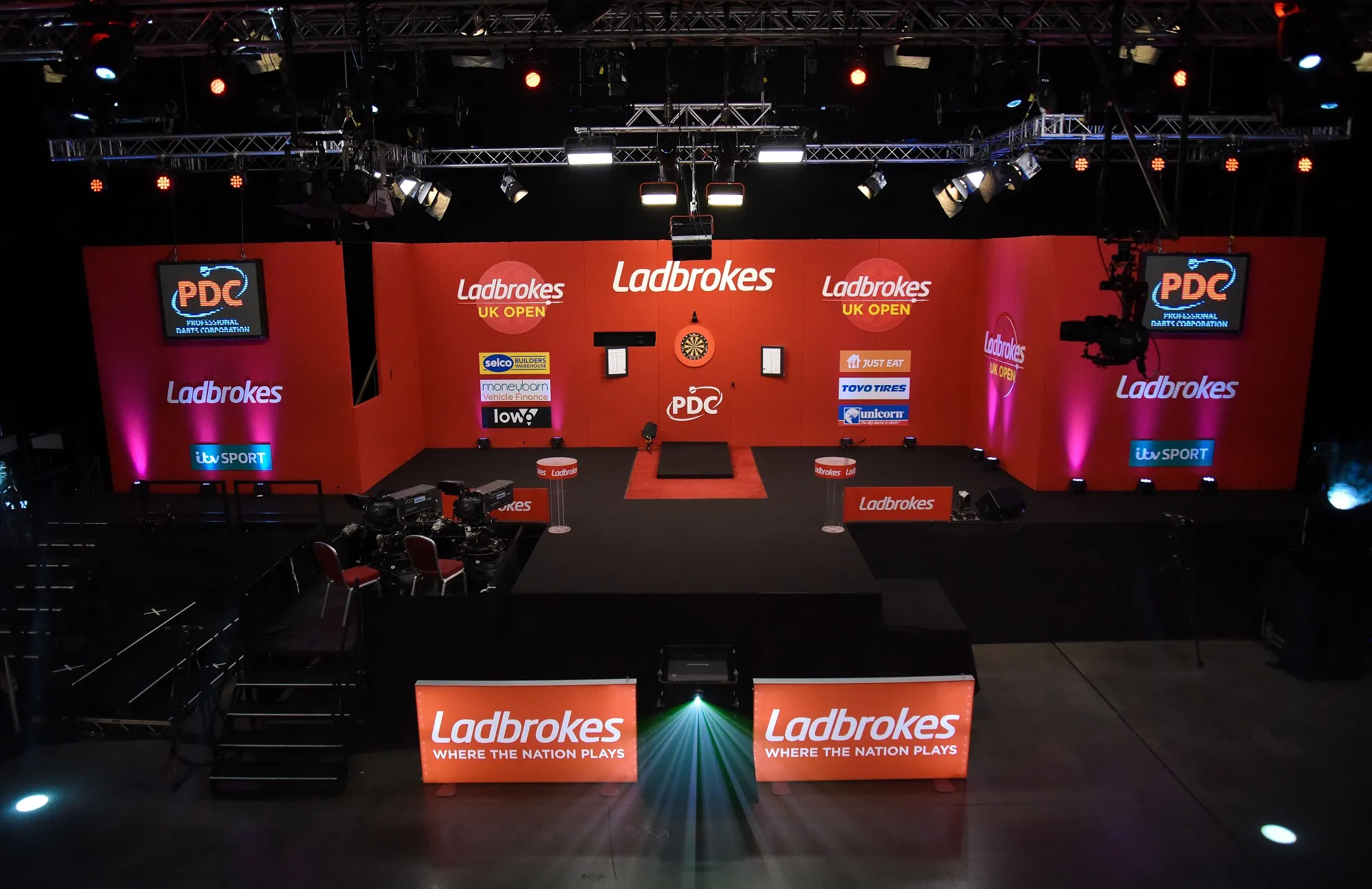 Die UK Open und die Players Championship Finals werden bis mindestens Ende 2023 in Minehead ausgetragen