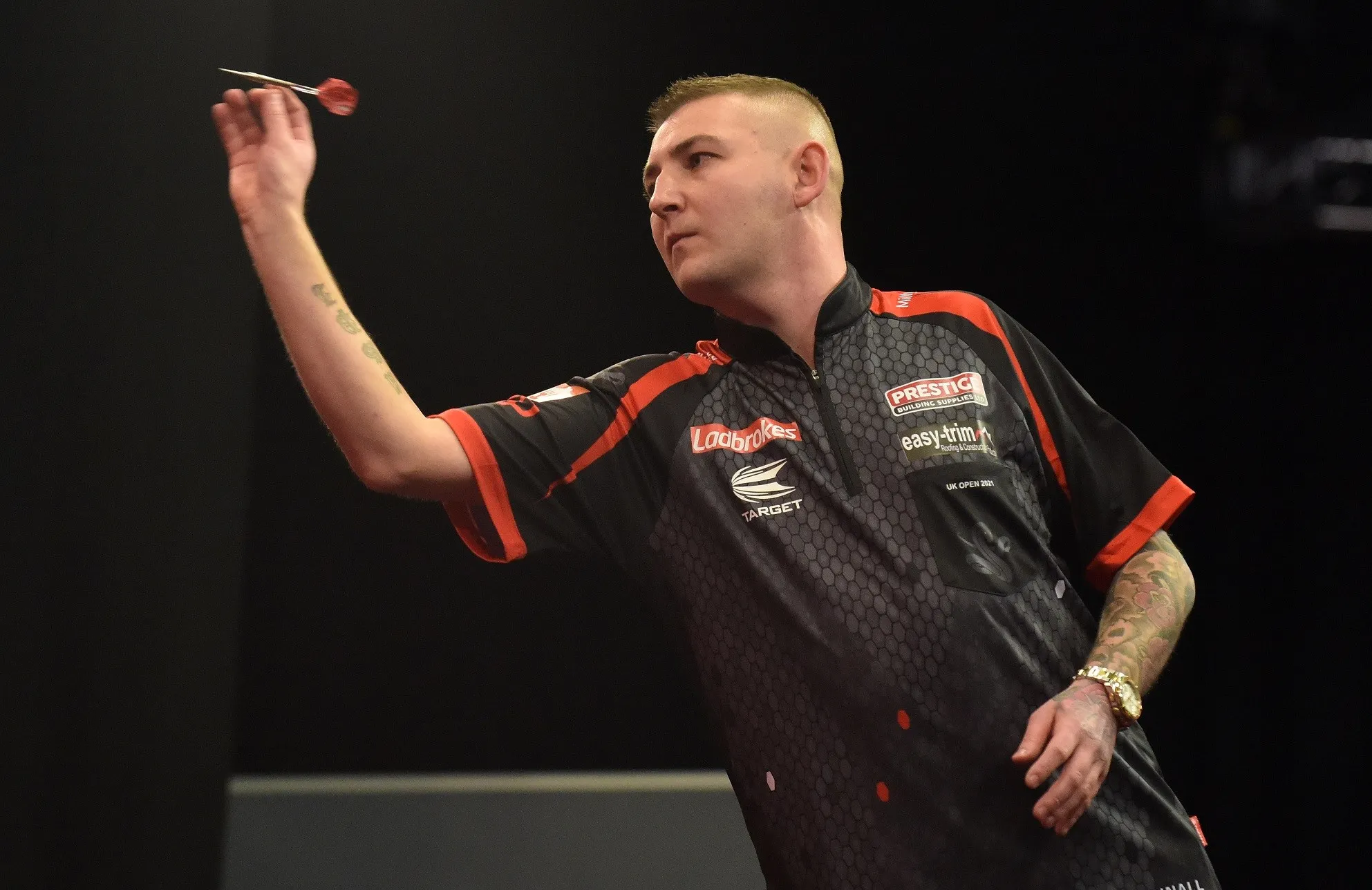 Aspinall über die Rückkehr zu seinen alten Darts vor der Premiere League: „Zurück zu den Basics, versuchen, Selbstvertrauen zurückzubekommen