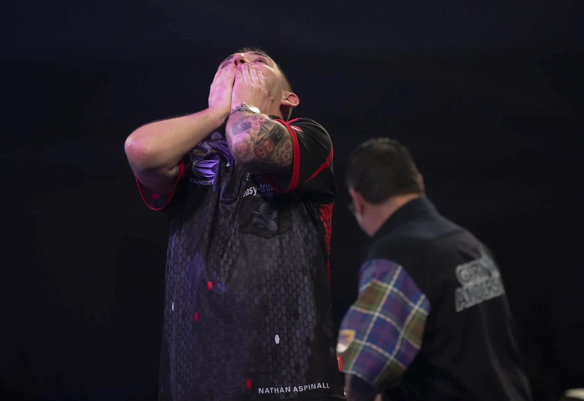 Aspinall sicher in den Play-offs trotz Unentschieden gegen Anderson