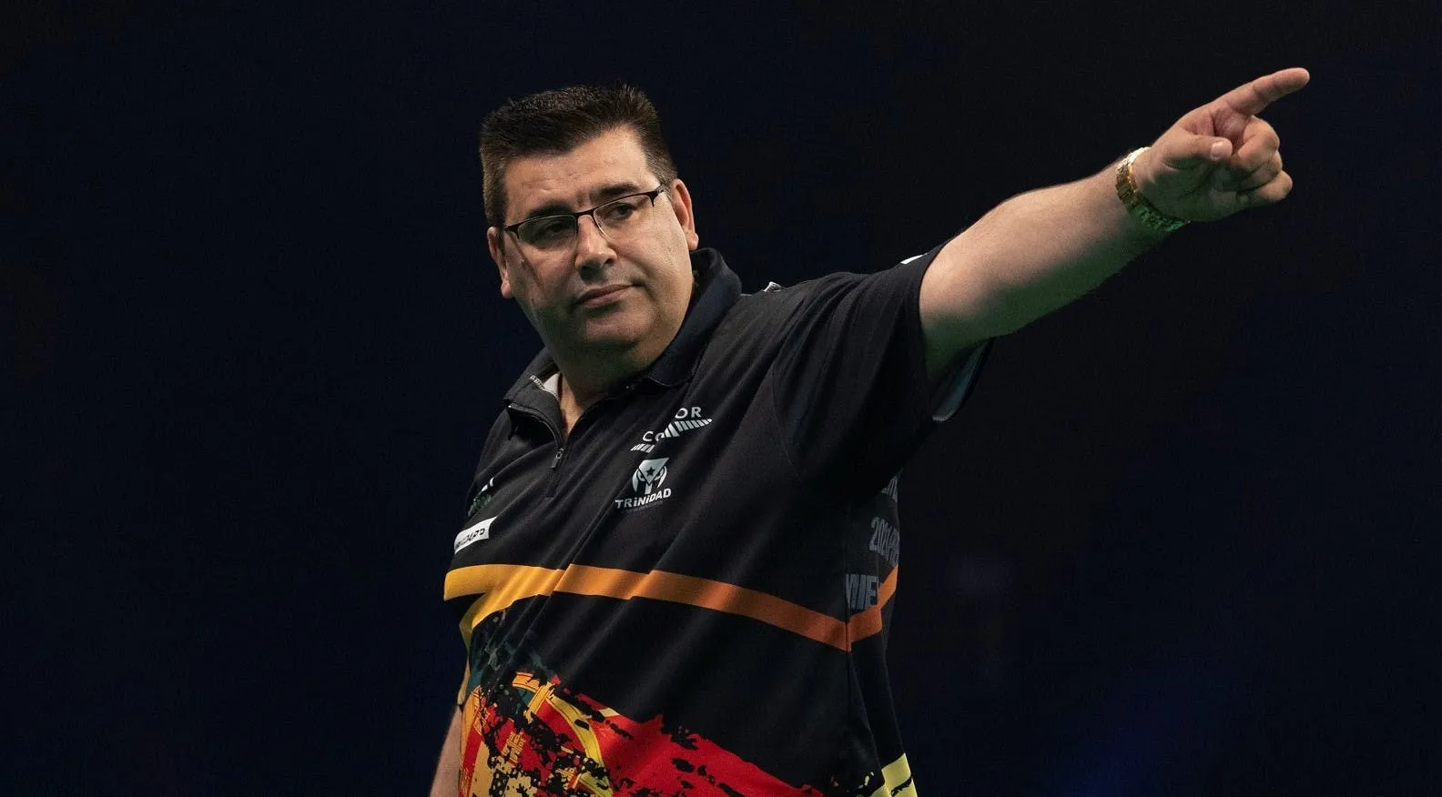 De Sousa muss fünf 100+-Finishes seines Gegners hinnehmen, erreicht aber dennoch die Runde der letzten Acht bei den European Darts Championships