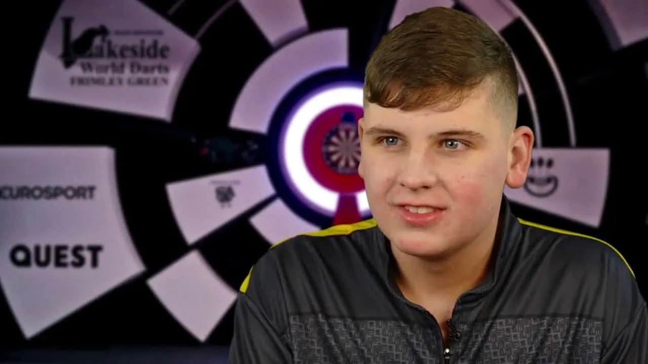 Girvan wirft 9-Darter während seines Einsatzes bei der Players Championship 15