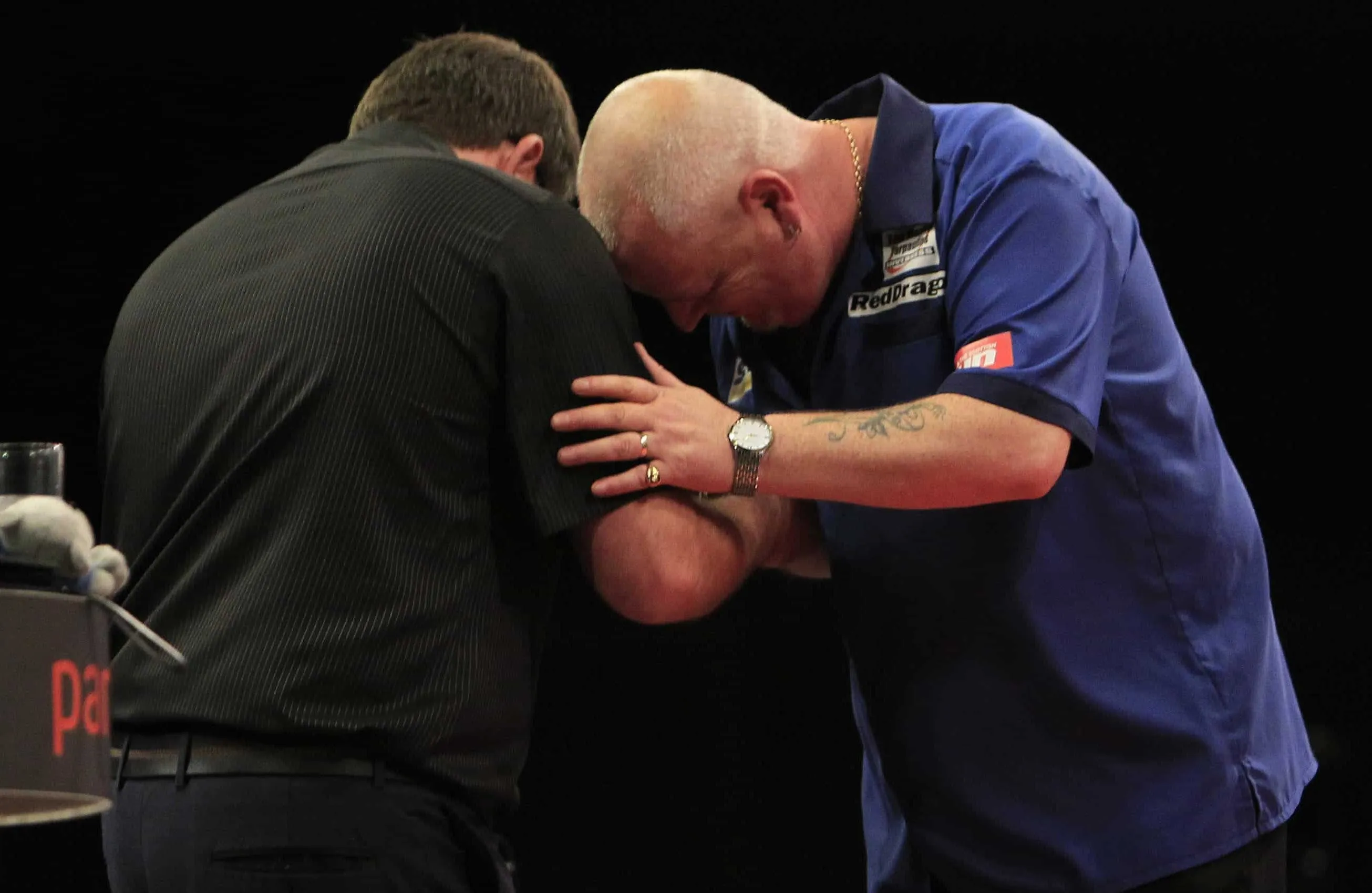 THROWBACK VIDEO: Wade und Thornton schreiben Geschichte beim World Grand Prix mit zwei 9-Dartern in einem Spiel