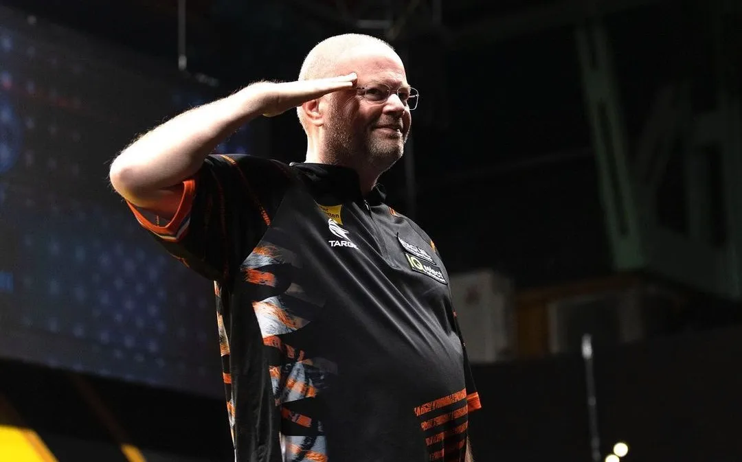 Raymond van Barneveld R1 GDGP22