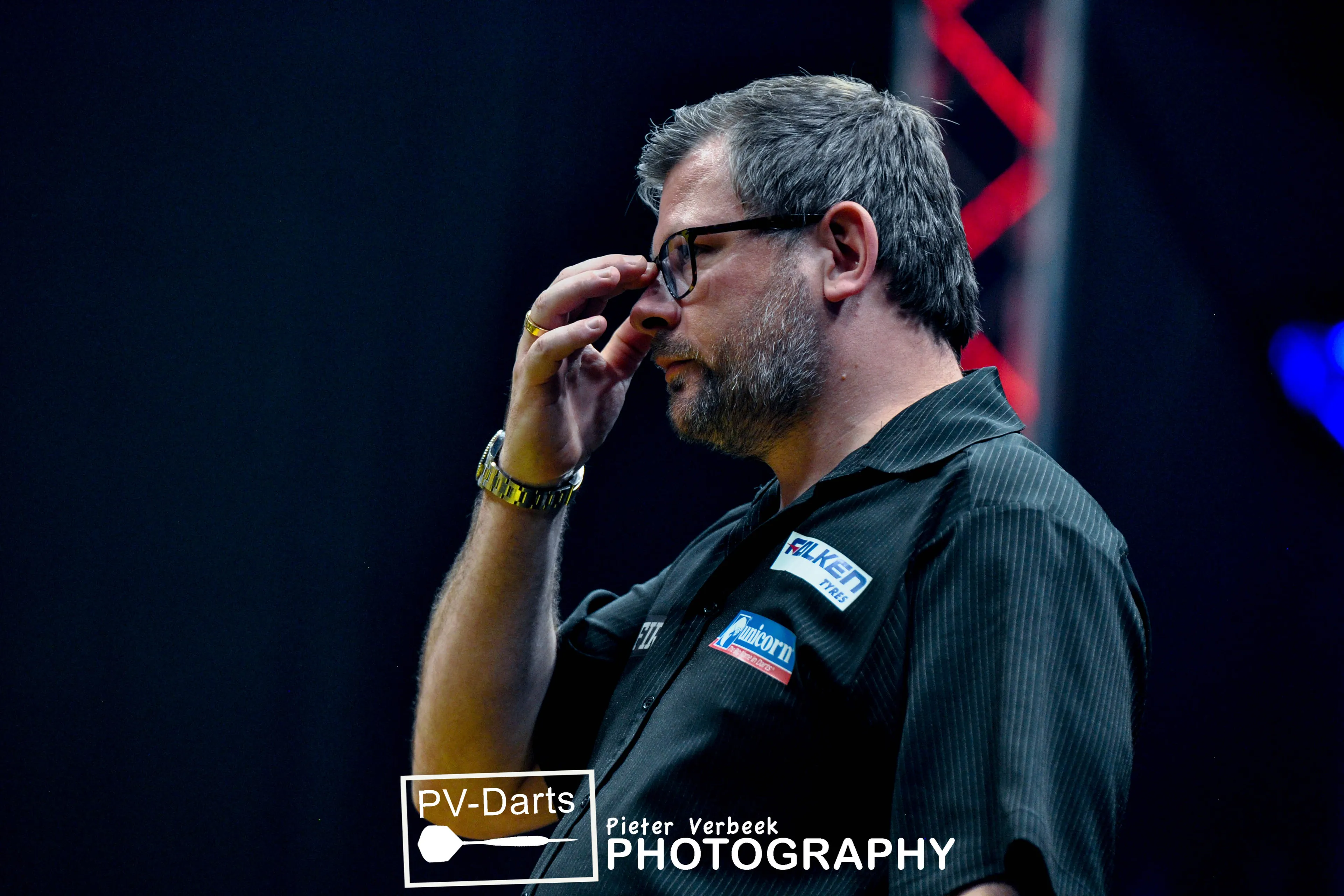 Wade erholt sich im Krankenhaus, nachdem er bei den European Darts Open erkrankt war, und ist derzeit nicht fit genug, um nach Hause zu fliegen