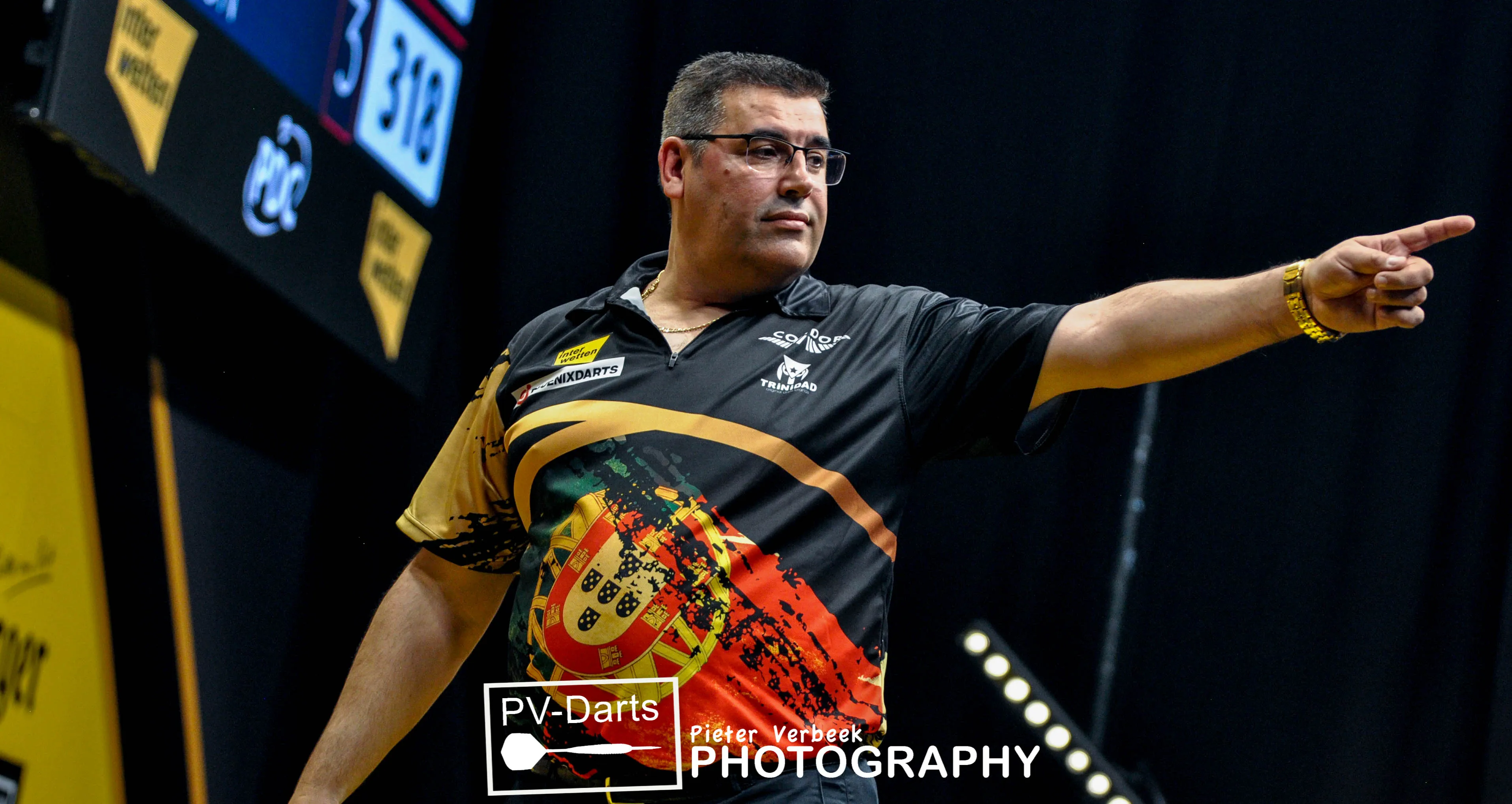 De Sousa zieht in Graz auf Kosten von Rodriguez ins Halbfinale ein, Humphries besiegt van Gerwen
