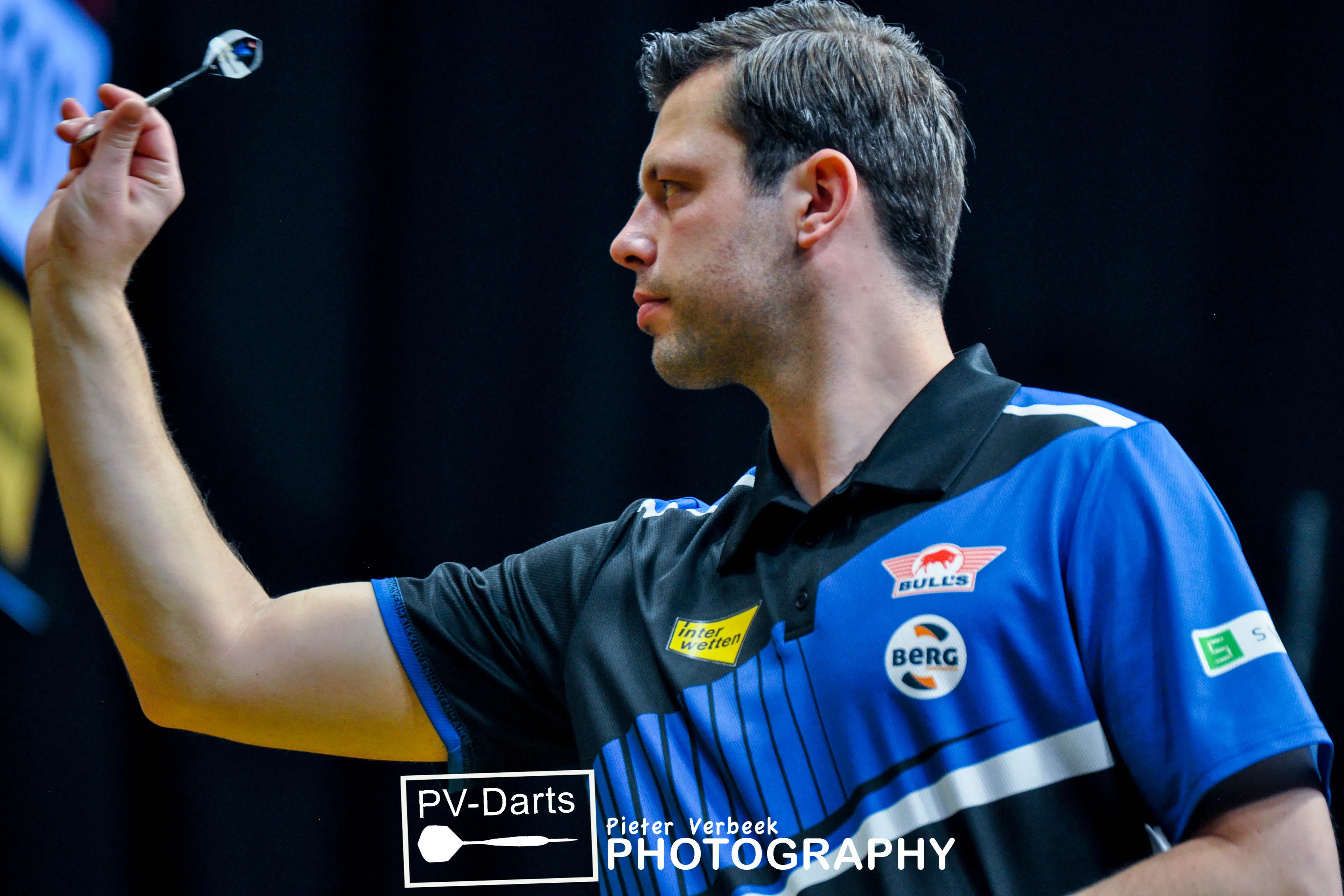 Kuivenhoven verlängert Vertrag bei Bull's Darts