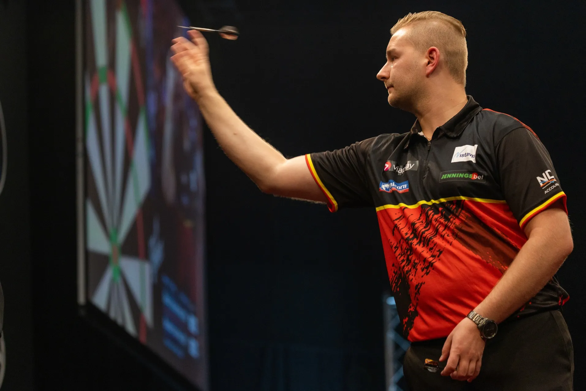 Dimitri van den Bergh R1 Nordic Darts Masters 1