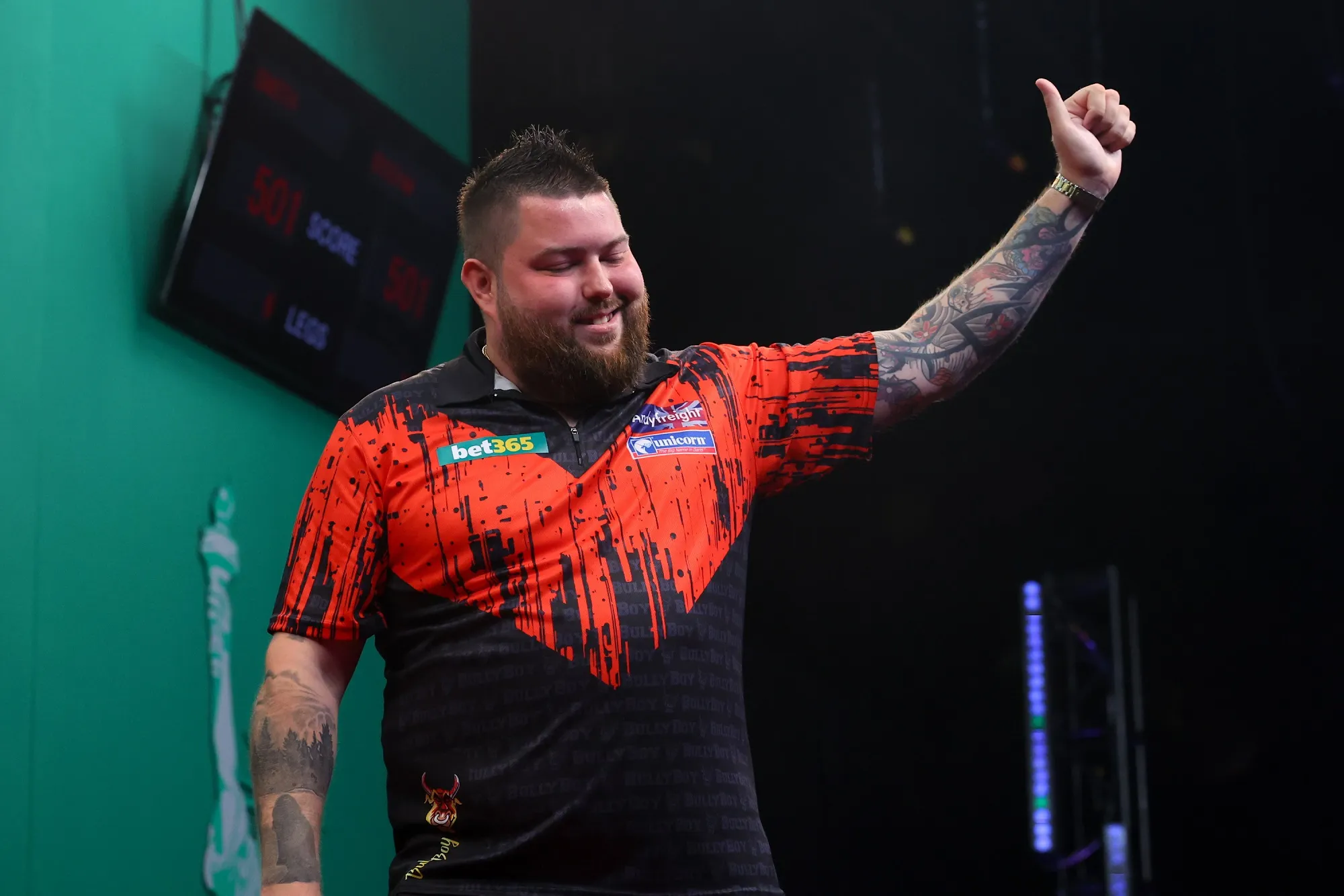 Sensationeller Smith behält seine Form beim US Darts Masters mit Sieg über van Gerwen im Finale