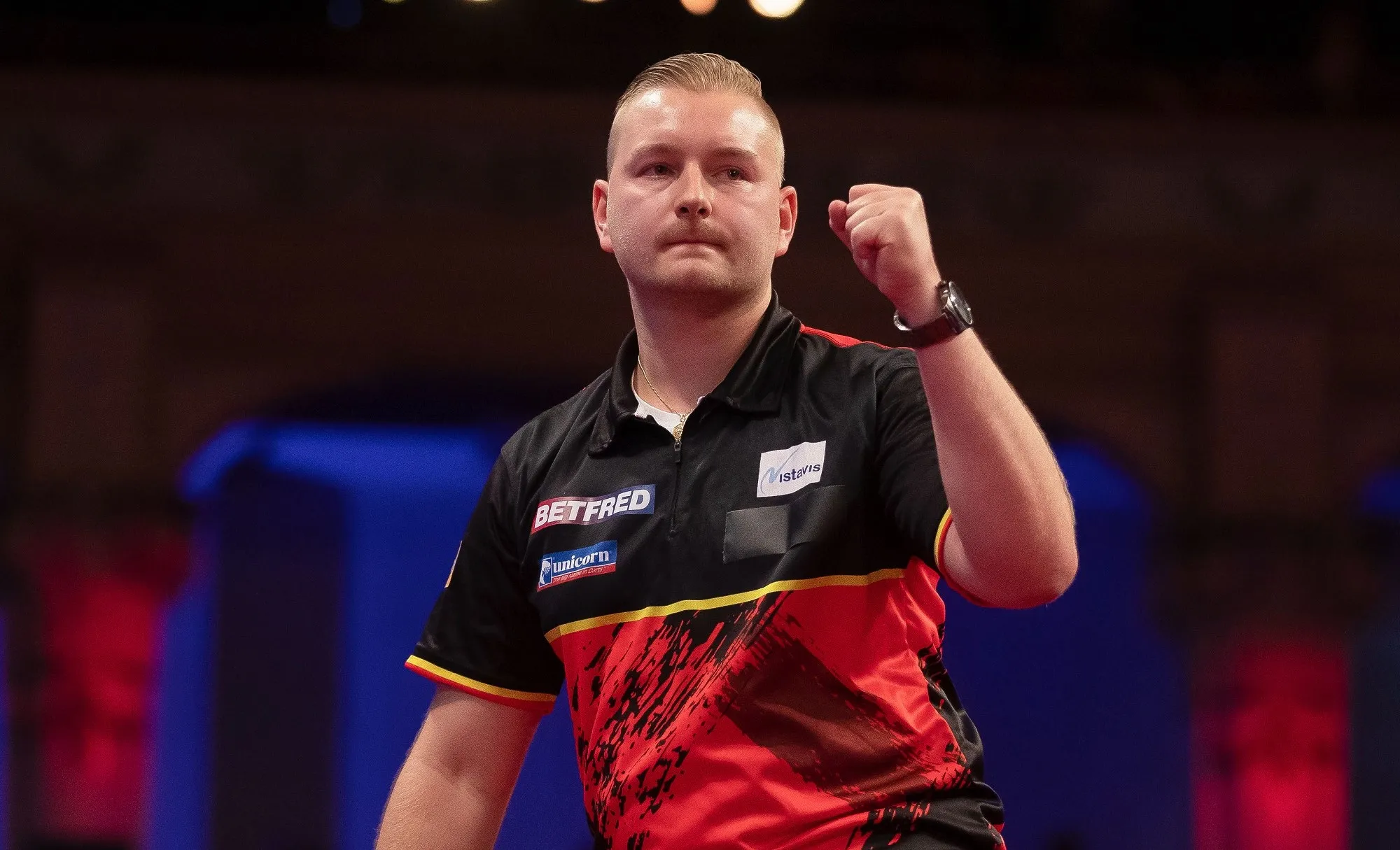 Van den Bergh erster Viertelfinalist beim World Matchplay