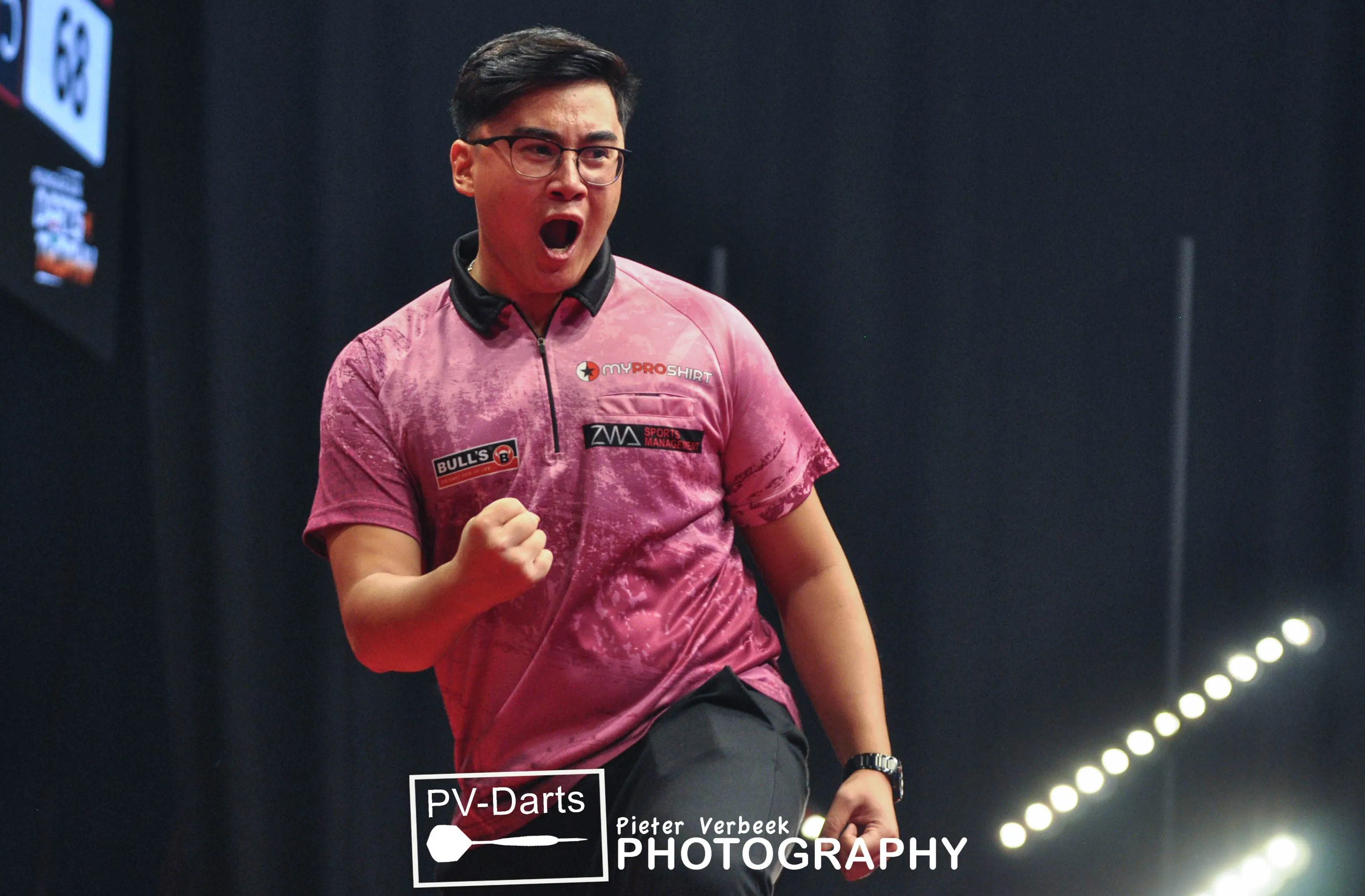 RJR#3 besiegt Michael Smith, Schindler trotz 103er Average in Hildesheim ausgeschieden