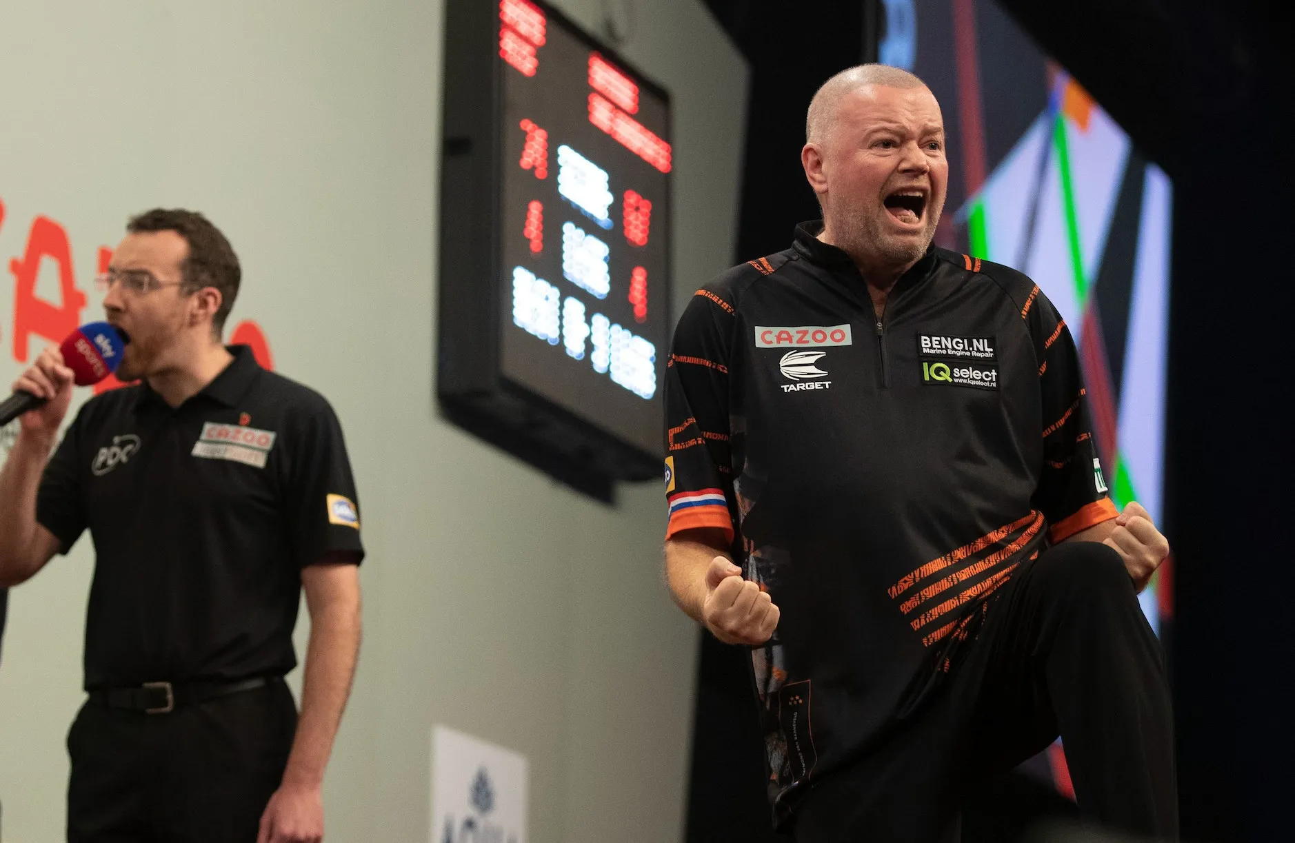 Van Barneveld unglaublich stolz nach dem Sieg über Price: "Alle wissen, dass ein Raymond van Barneveld, der in Form ist, schwer zu schlagen ist"