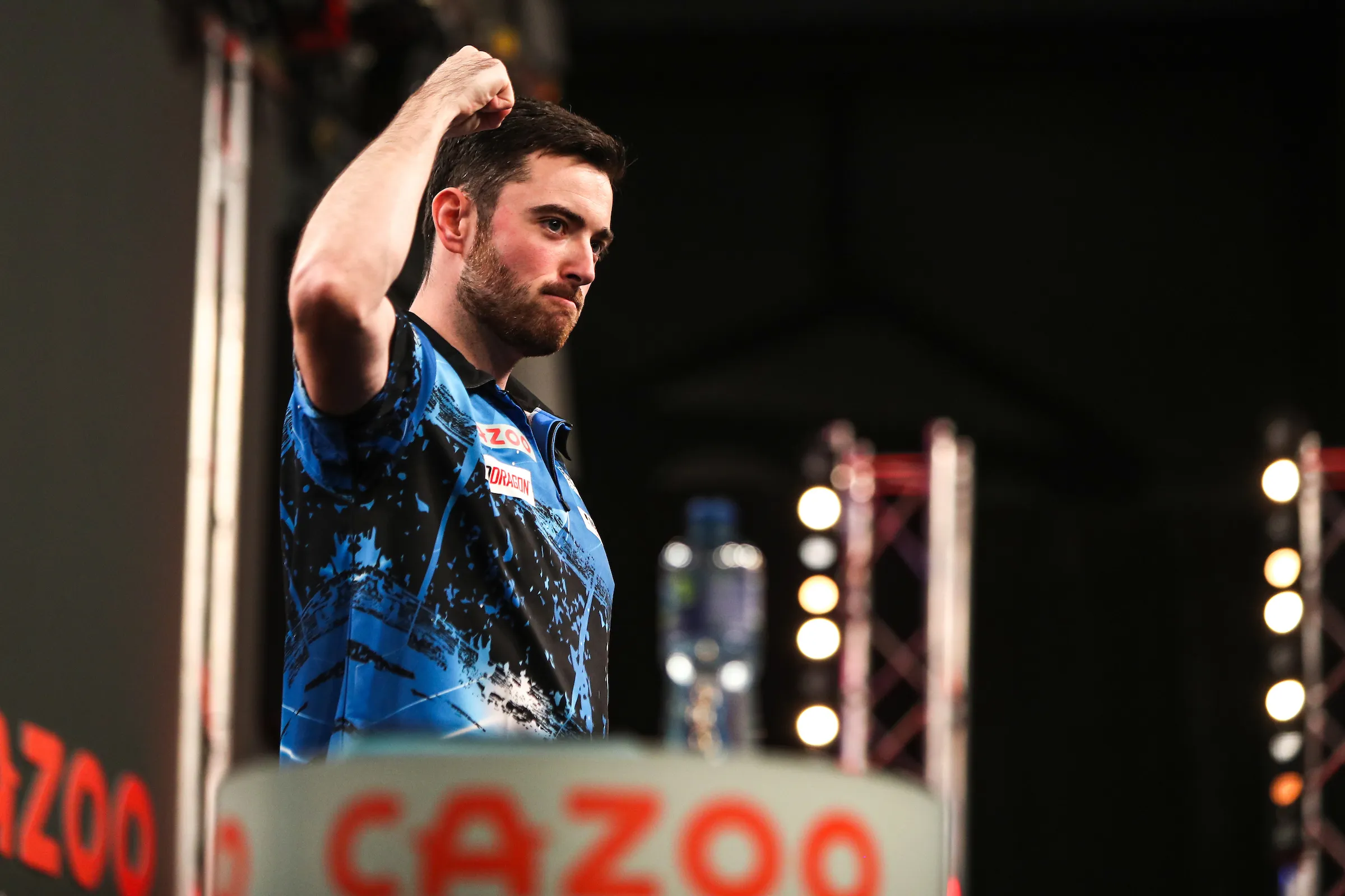 Humphries gewinnt die Darts Dazzler XV in Leeds