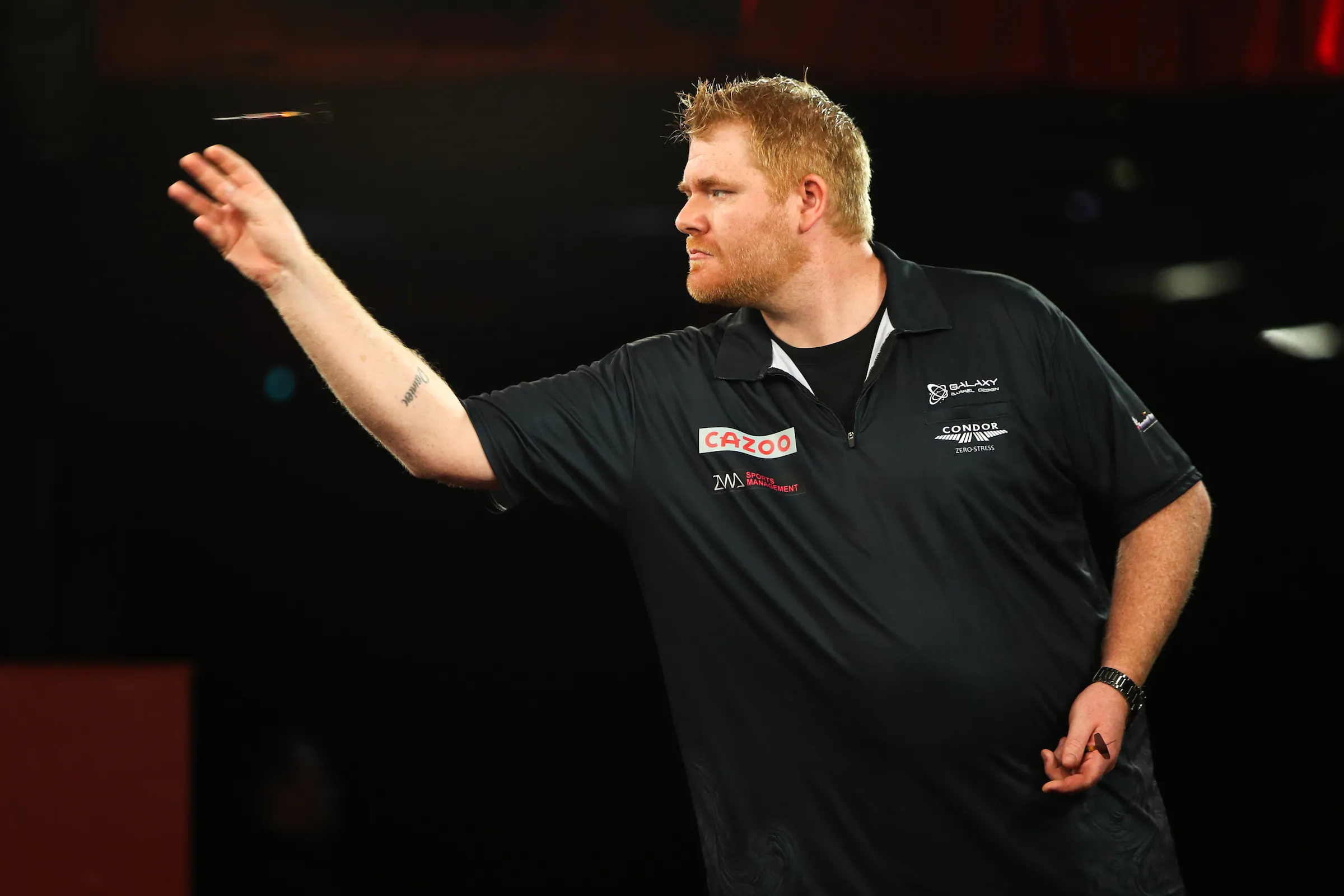 Van Gerwens nächster Gegner gewinnt European Tour-Match mit Darts des Managers nach verlorenem Koffer