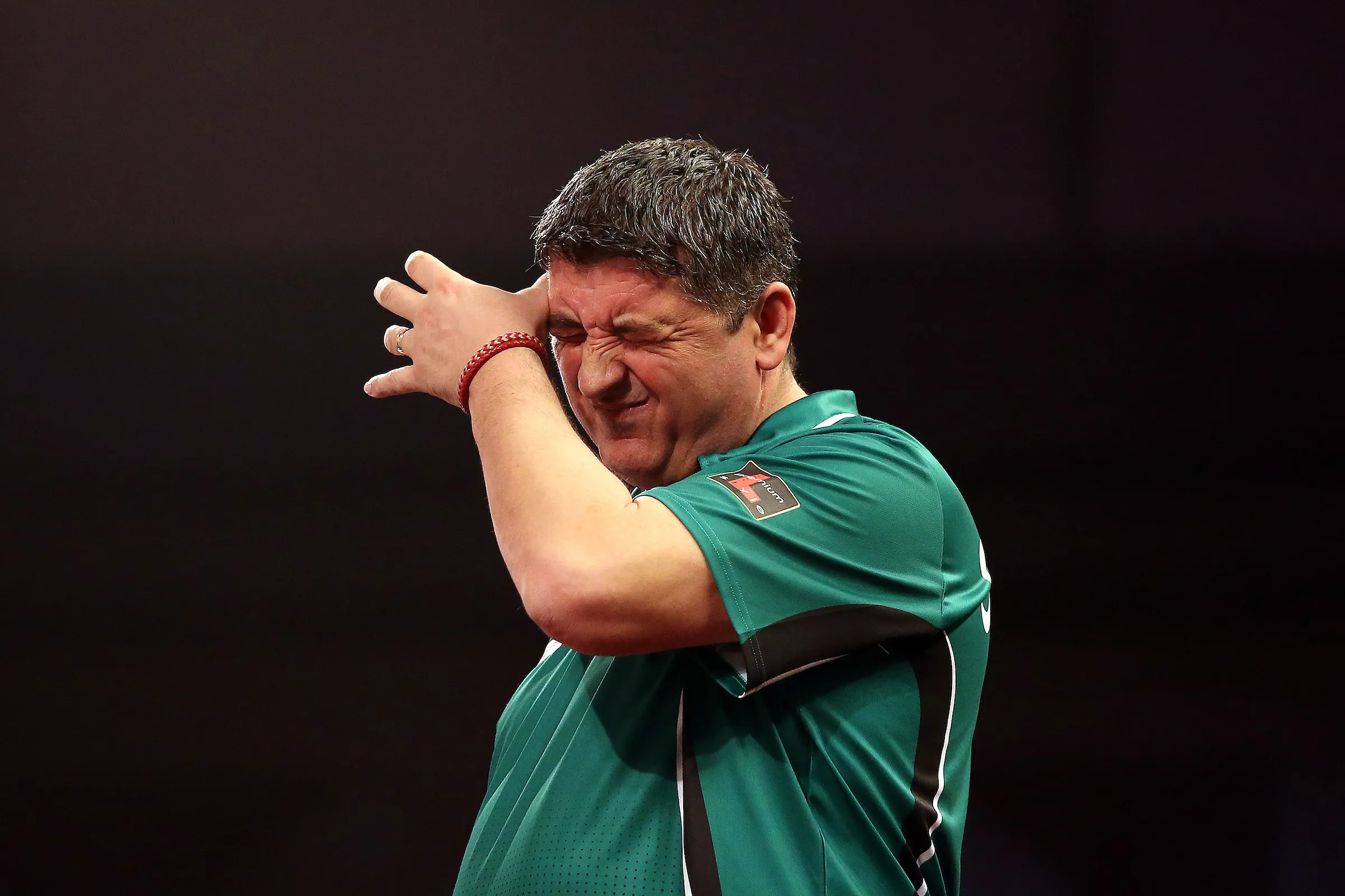 Chris Dobey zerstört mit 105er Average Mensur Suljovics Hoffnungen auf Titelgewinn bei der Players Championship 19