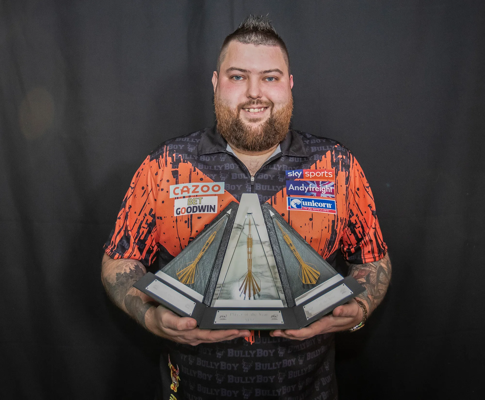 Mehrere Auszeichnungen für Michael Smith und Rock bei den PDC Awards; Smith wurde dreimal zum "Spieler des Jahres" gewählt