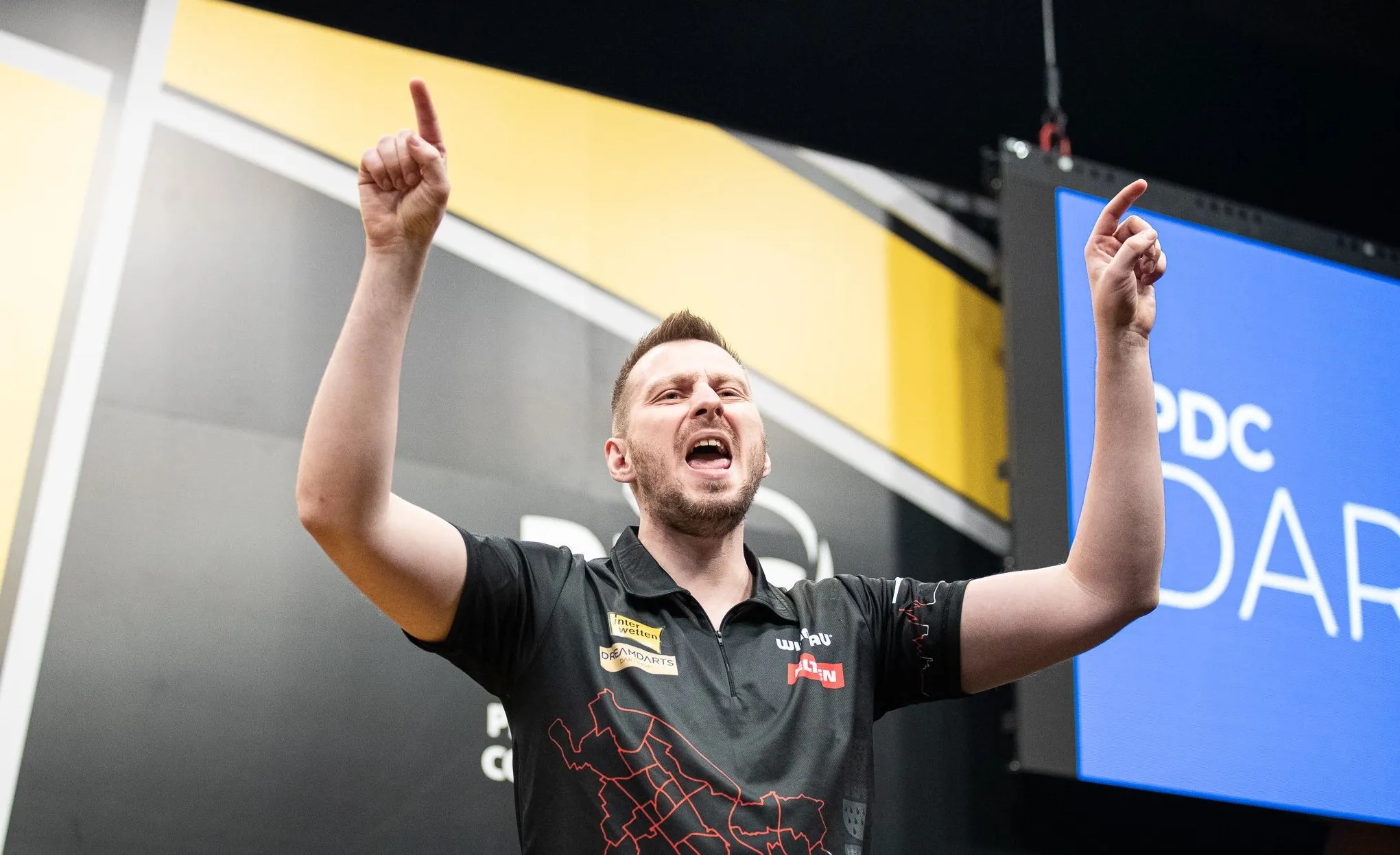 Hempel besiegt bei den German Darts Open Wade, Pietreczko setzt sich gegen Klose durch