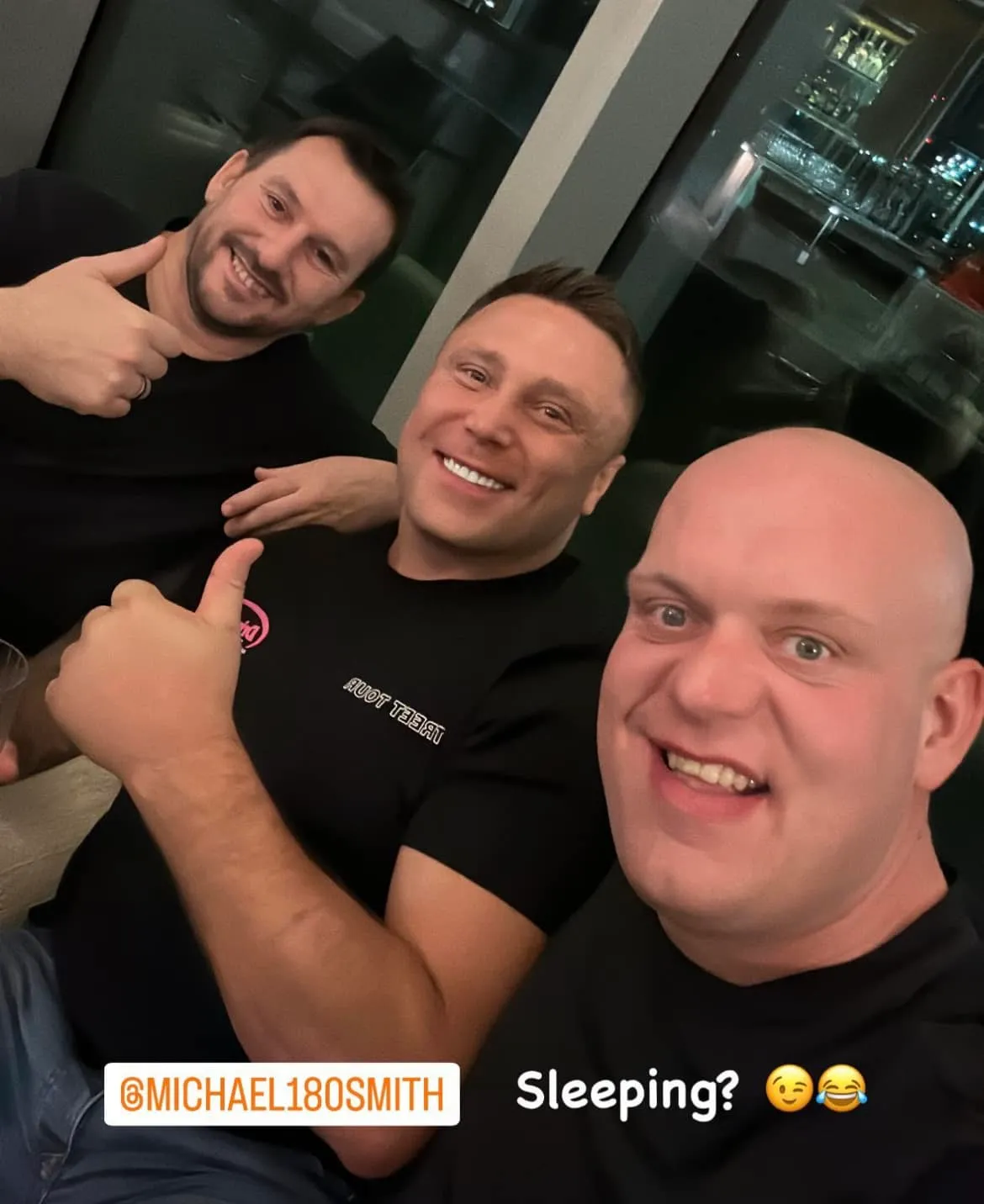 Van Gerwen, Price und Clayton verspotten Smith nach seinem enttäuschenden letzten Abend in der Premier League Darts: "Bist du schon im Bett?"