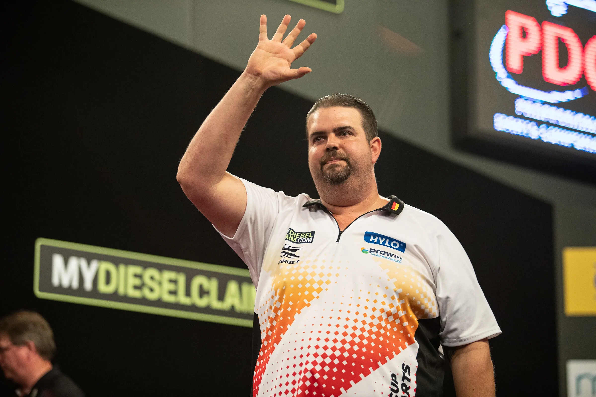 Clemens enttäuscht über das Ausscheiden Deutschlands im Halbfinale des World Cup of Darts: "Konnten unsere Chancen nicht nutzen"