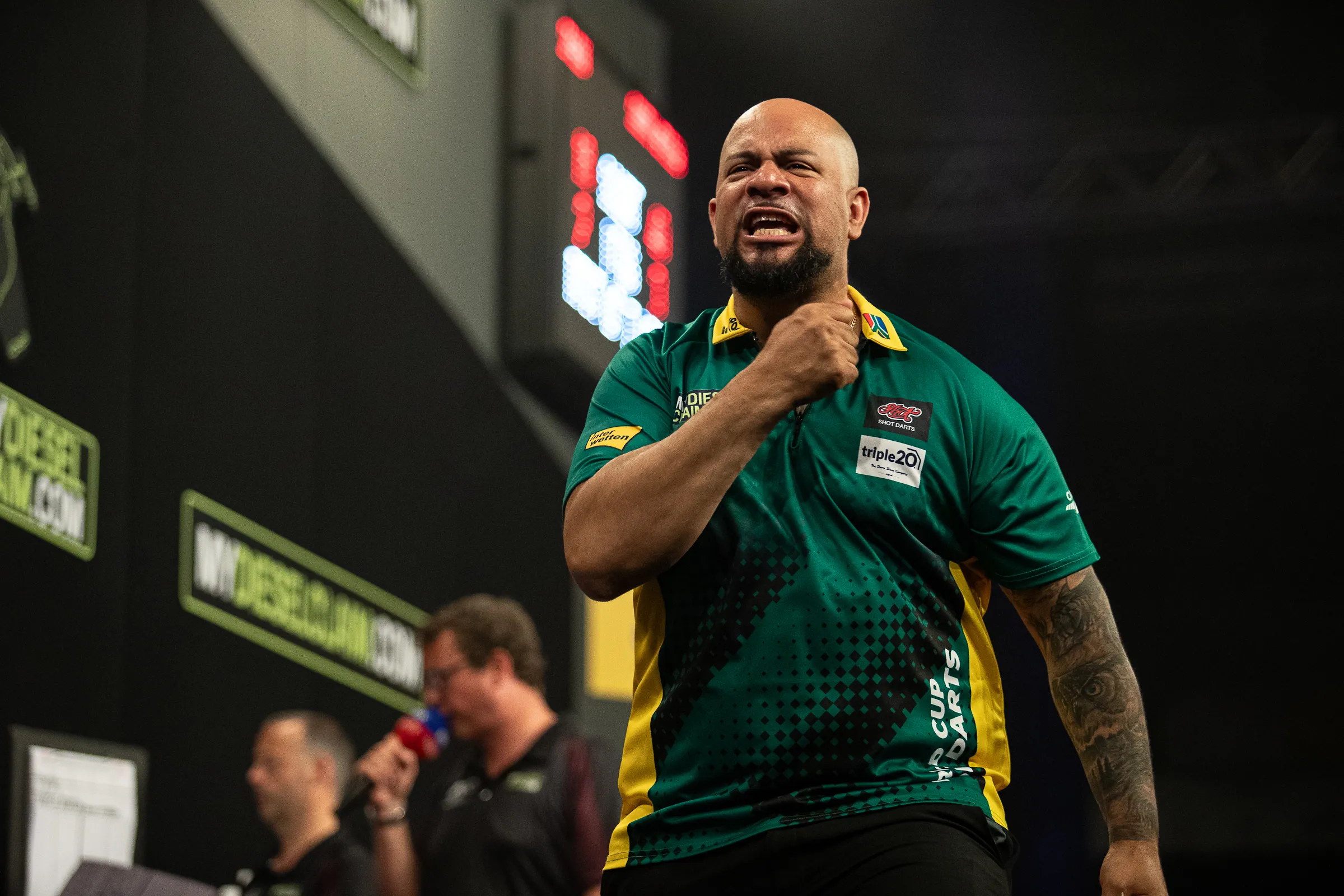 Petersen freut sich über das Weiterkommen Südafrikas und Kroatien über das Ausscheiden der Republik Irland beim World Cup of Darts