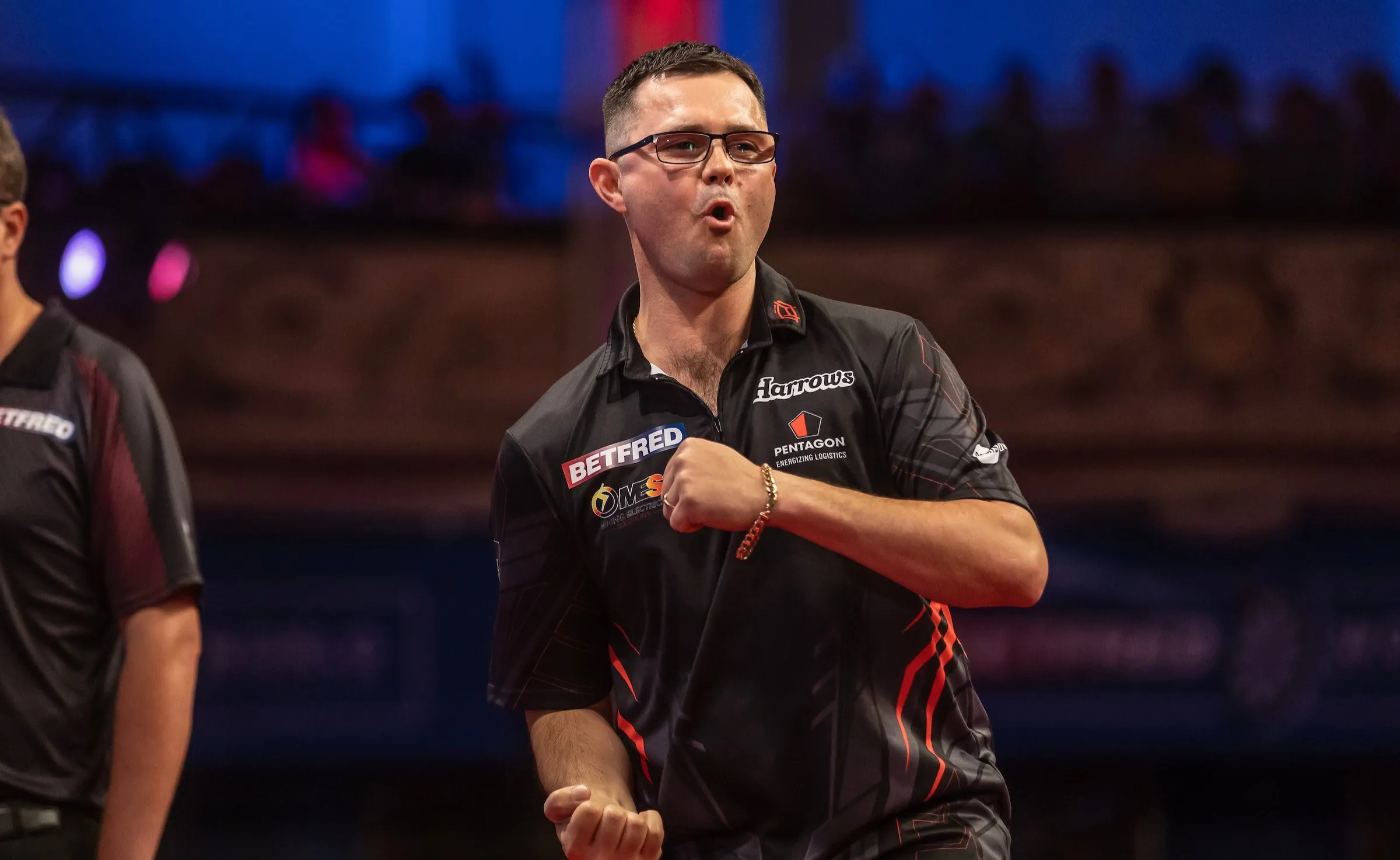 Heta verpasst Dolan eine Ohrfeige und steht im Viertelfinale