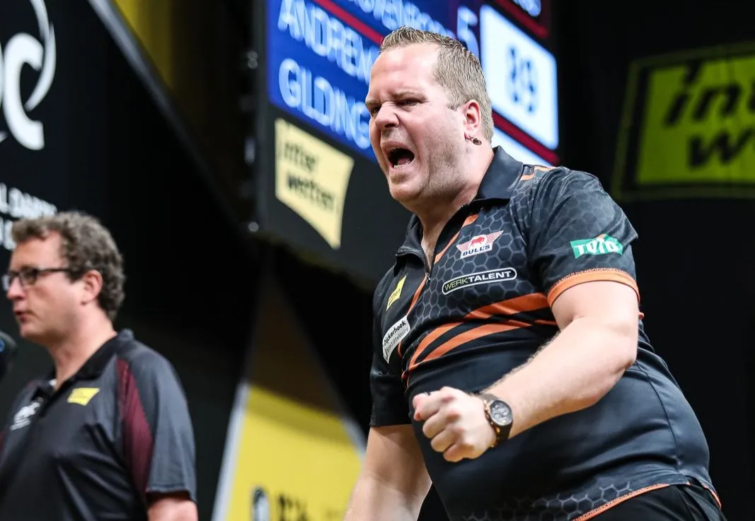 Van Duijvenbode und Smith mit bizarr hohen Averages im Viertelfinale von Trier