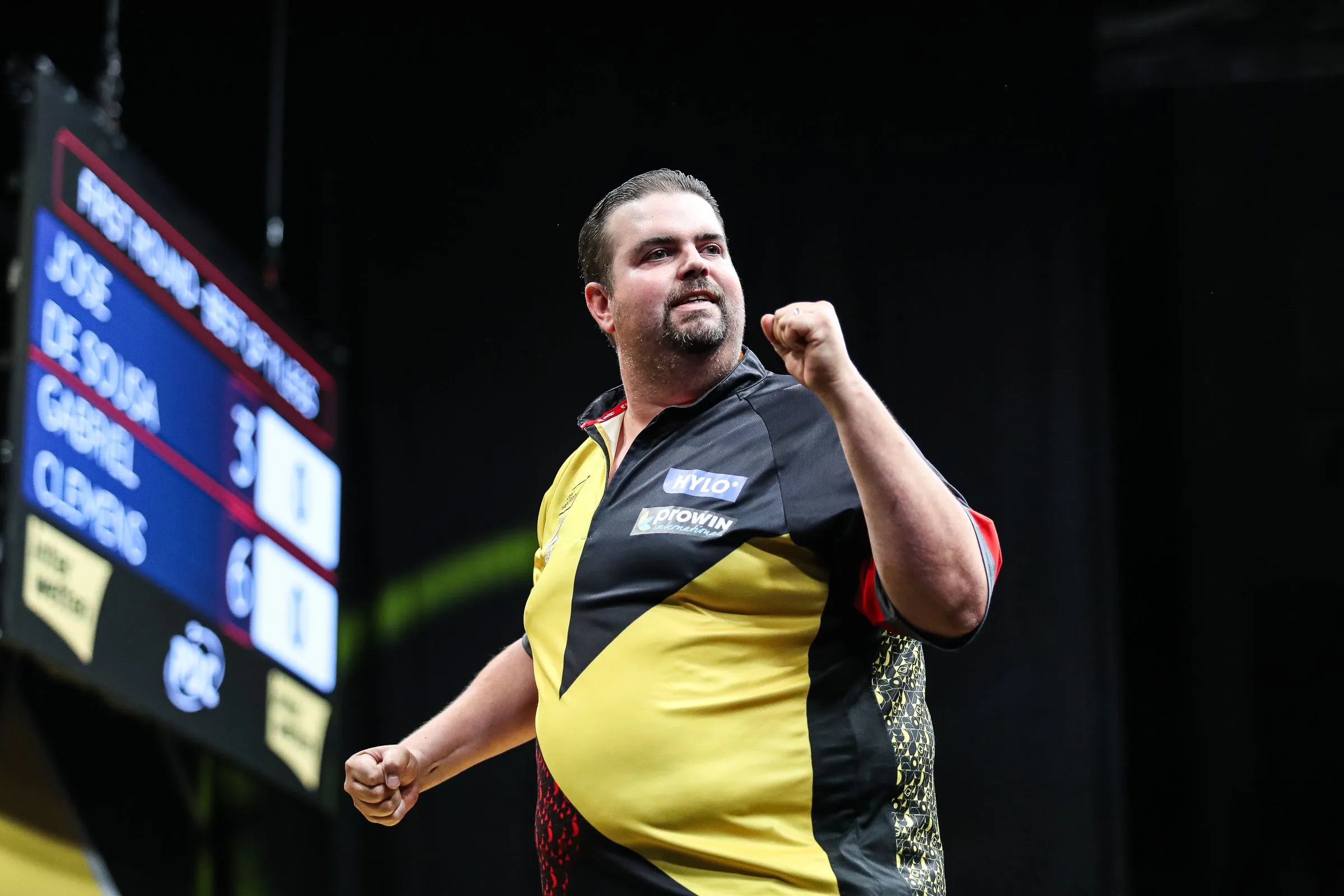 Gabriel Clemens zieht mit Sieg über Luke Woodhouse in das Halbfinale der Players Championship Finals ein