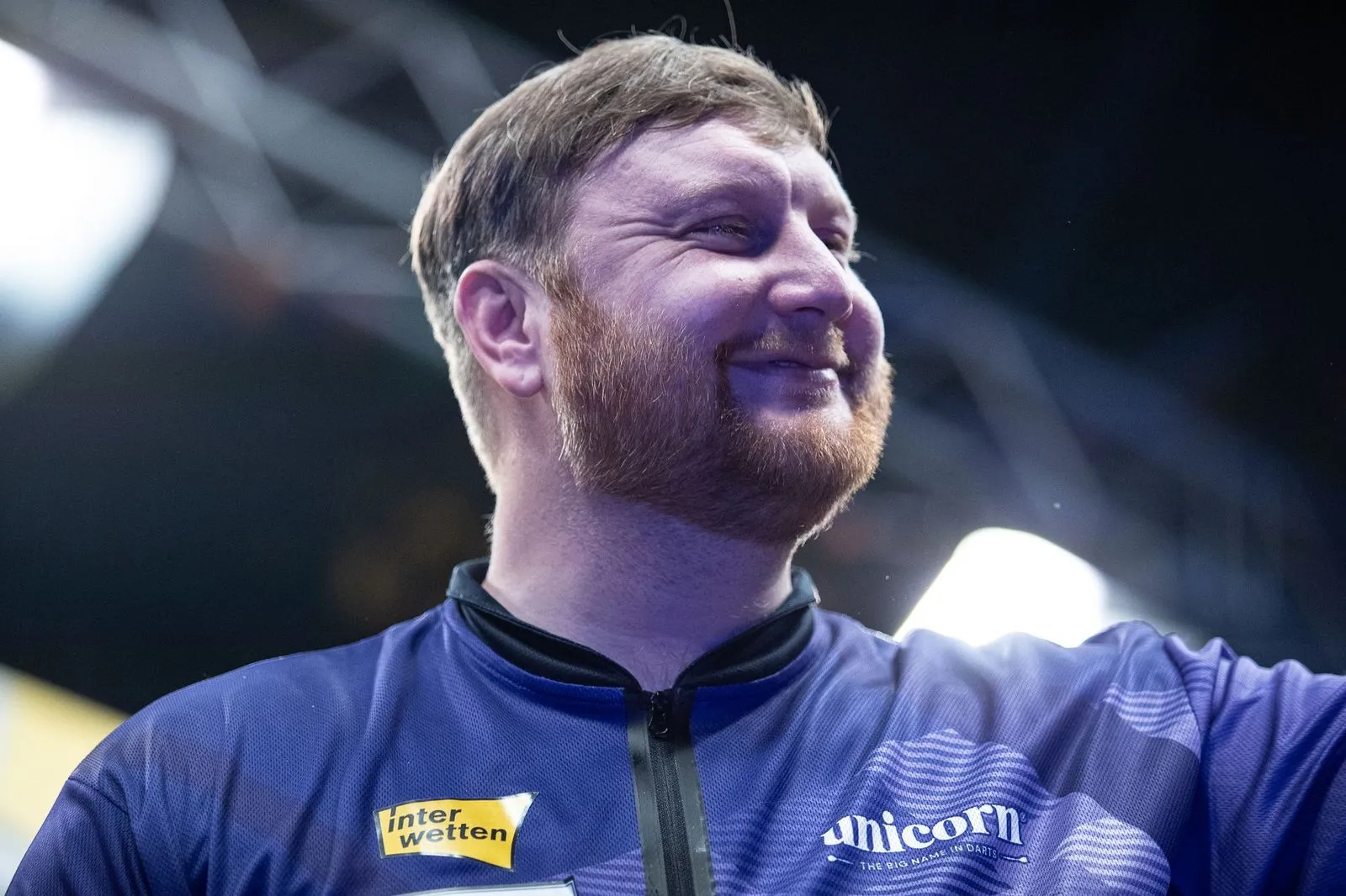 Cameron Menzies zieht auf Kosten von Rusty-Jake Rodriguez in die zweite Runde der Darts WM ein und besiegelt damit Tour Card-Verlust des Österreichers