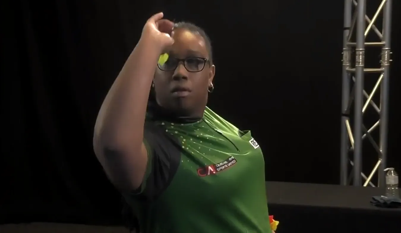 Natalie Gilbert saß nach ihrem Schlaganfall acht Jahre lang im Rollstuhl: "Eigentlich ist es ein Wunder, dass ich immer noch Darts spielen kann"