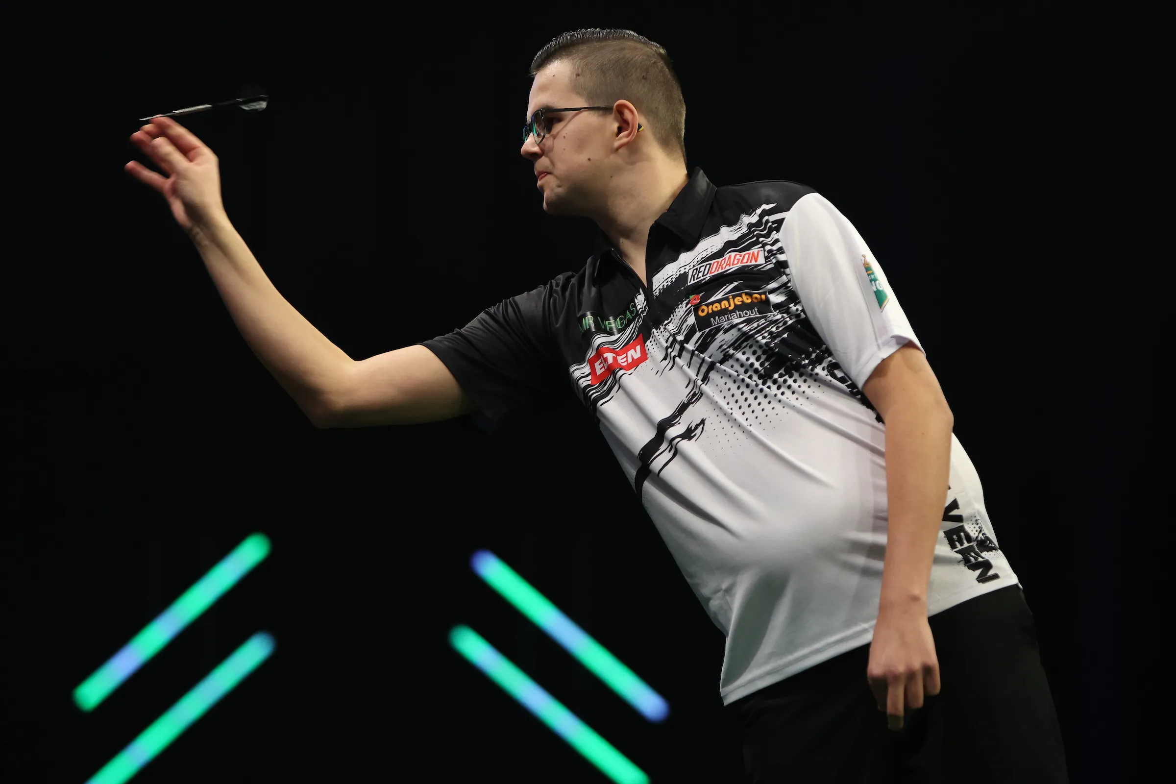 Gian van Veen verliert auch das zweite Gruppenspiel beim Grand Slam of Darts; Dolan besiegt Muramatsu