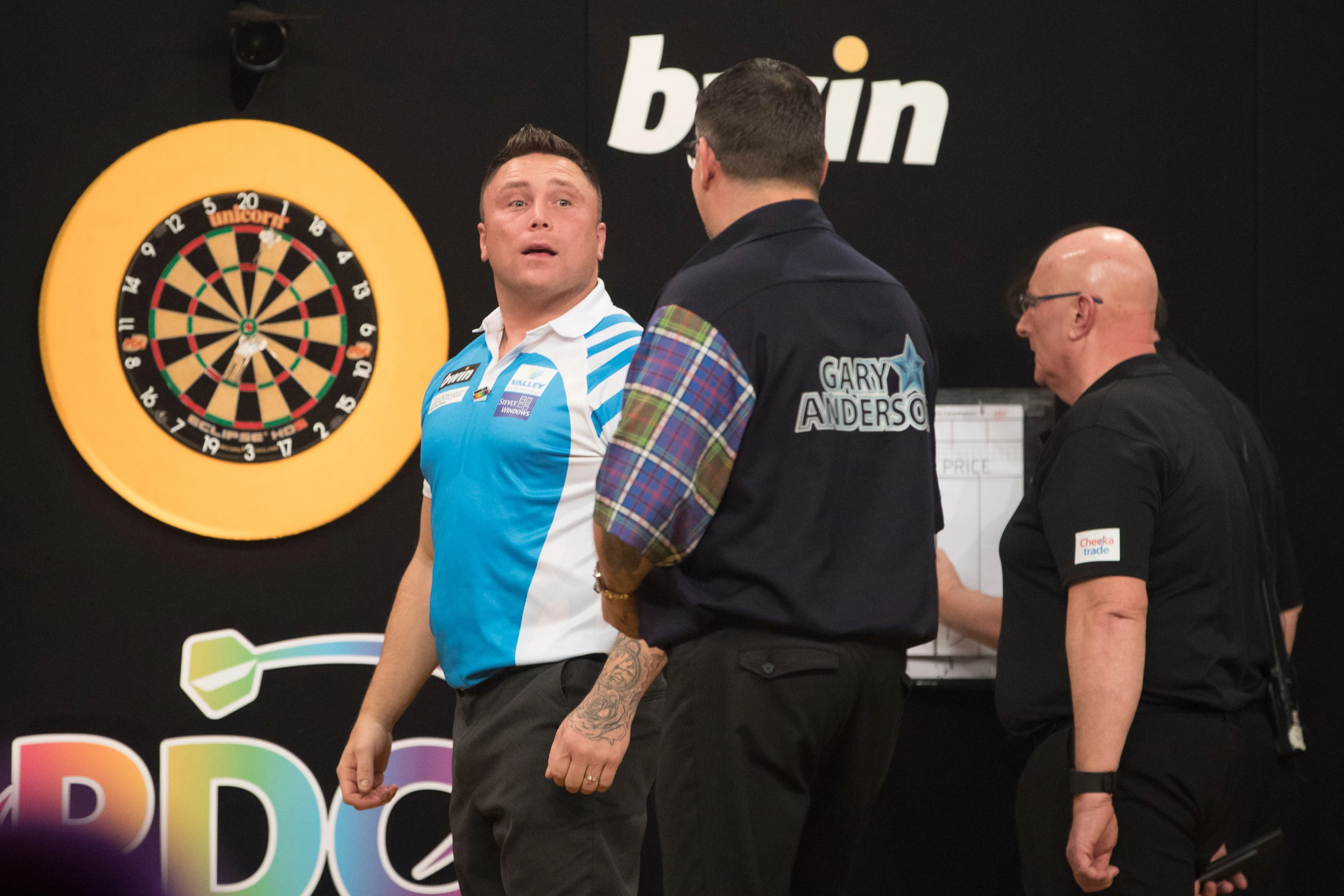 Spielplan Grand Slam of Darts 2023: Fünf Jahre nach dem hitzigen Finale stehen sich Price und Anderson am Mittwochabend erneut gegenüber