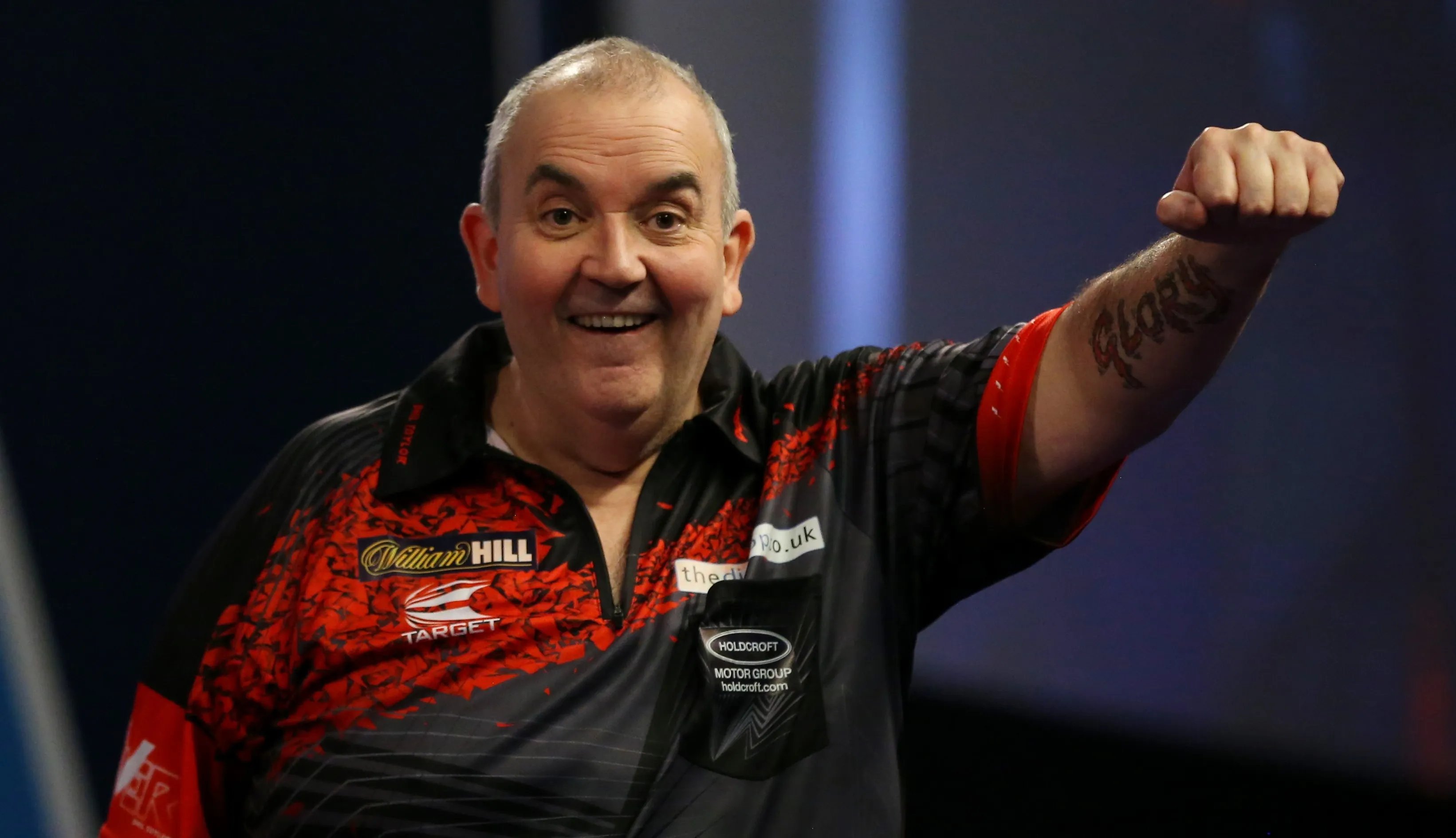 Darts-Legende Phil Taylor erwägt, gemeinsam mit Popsänger Robbie Williams in seinen Lieblingsfußballverein zu investieren