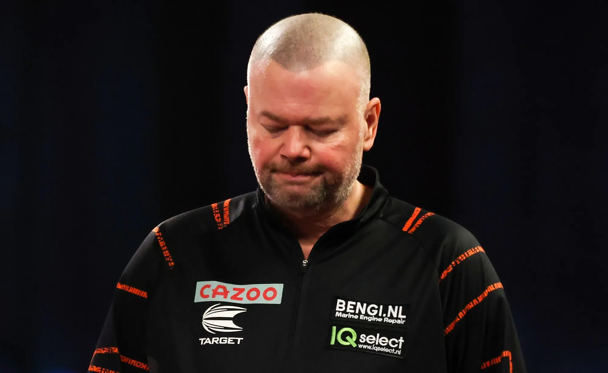 Raymond van Barneveld geht bei der Darts WM gegen das 16-jährige Wunderkind Luke Littler hart unter