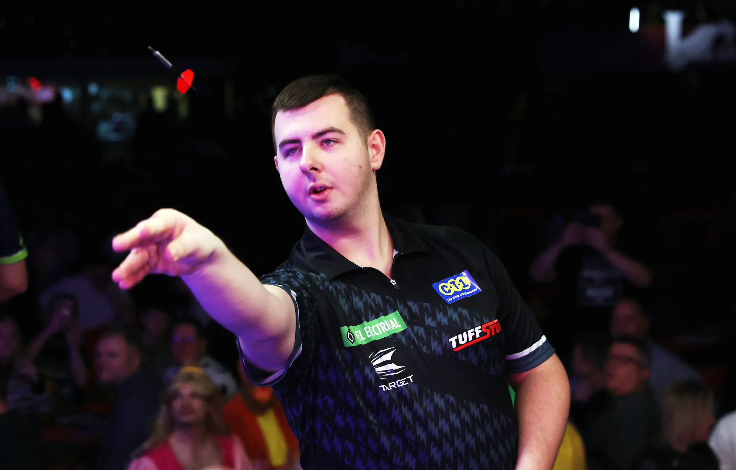 Sebastian Bialecki folgt Luke Littler und steigt bei Target Darts auf