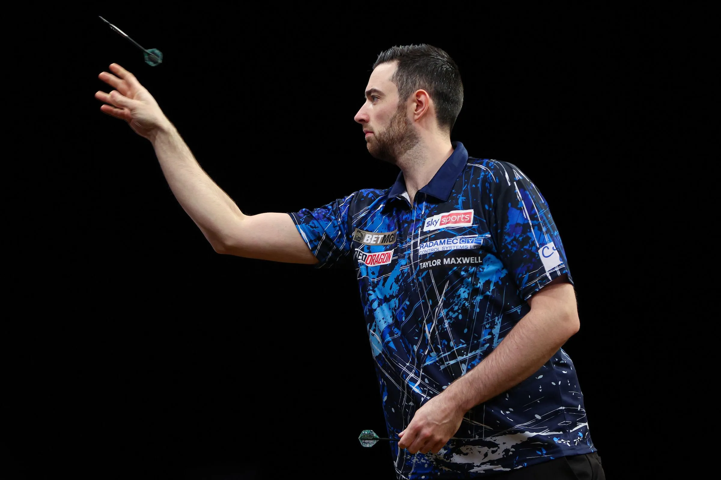Weltmeister Luke Humphries erreicht in Glasgow sein erstes wöchentliches Finale auf Kosten von Gerwyn Price