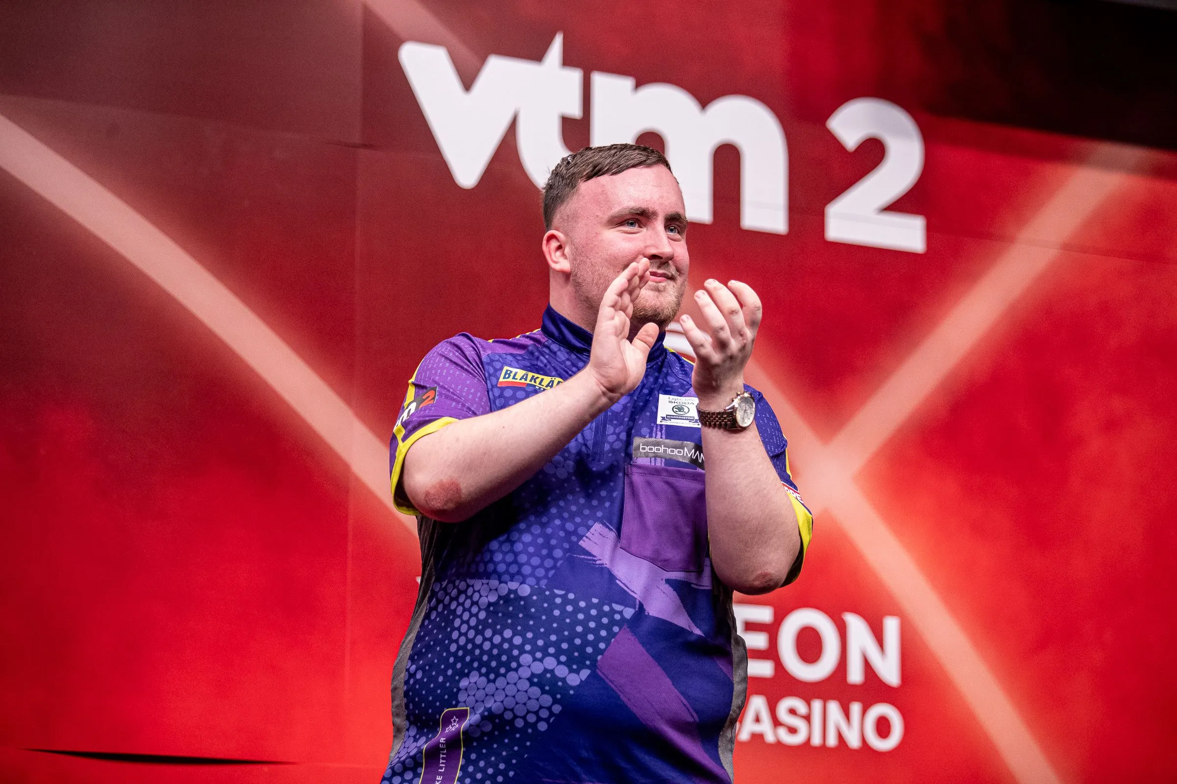 "Jeder, der gegen mich spielen muss, betrachtet es als Pokalfinale" - Luke Littler weiß, dass er ein Ziel ist