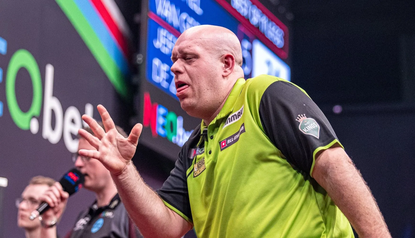 Michael van Gerwen, Michael Smith und Rob Cross scheiden in Leicester in der zweiten Runde aus; Daniel Klose letzter verbliebener deutscher Spieler