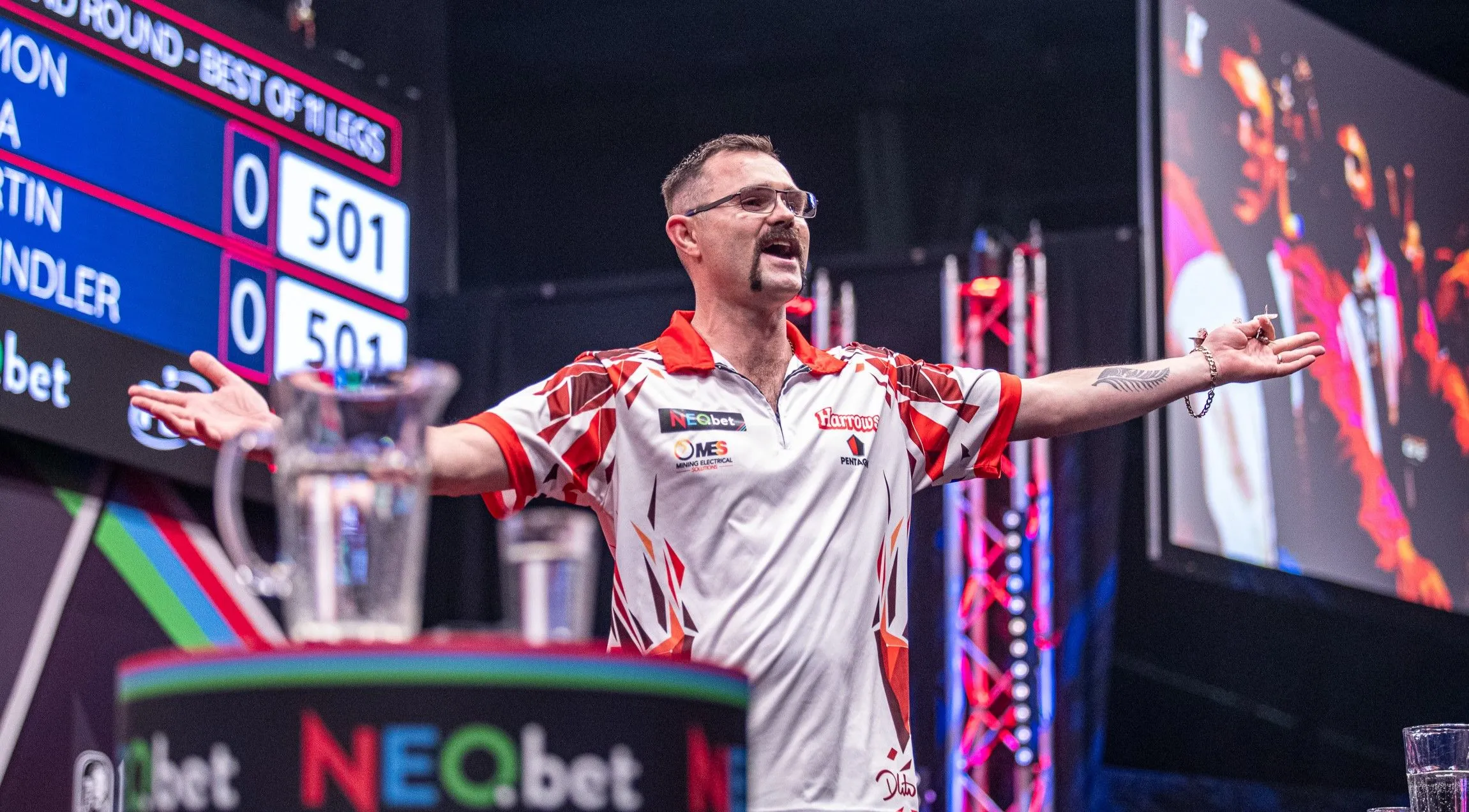 Ross Smith, Ryan Searle und Damon Heta erreichen die Runde der letzten 32 bei den International Darts Open